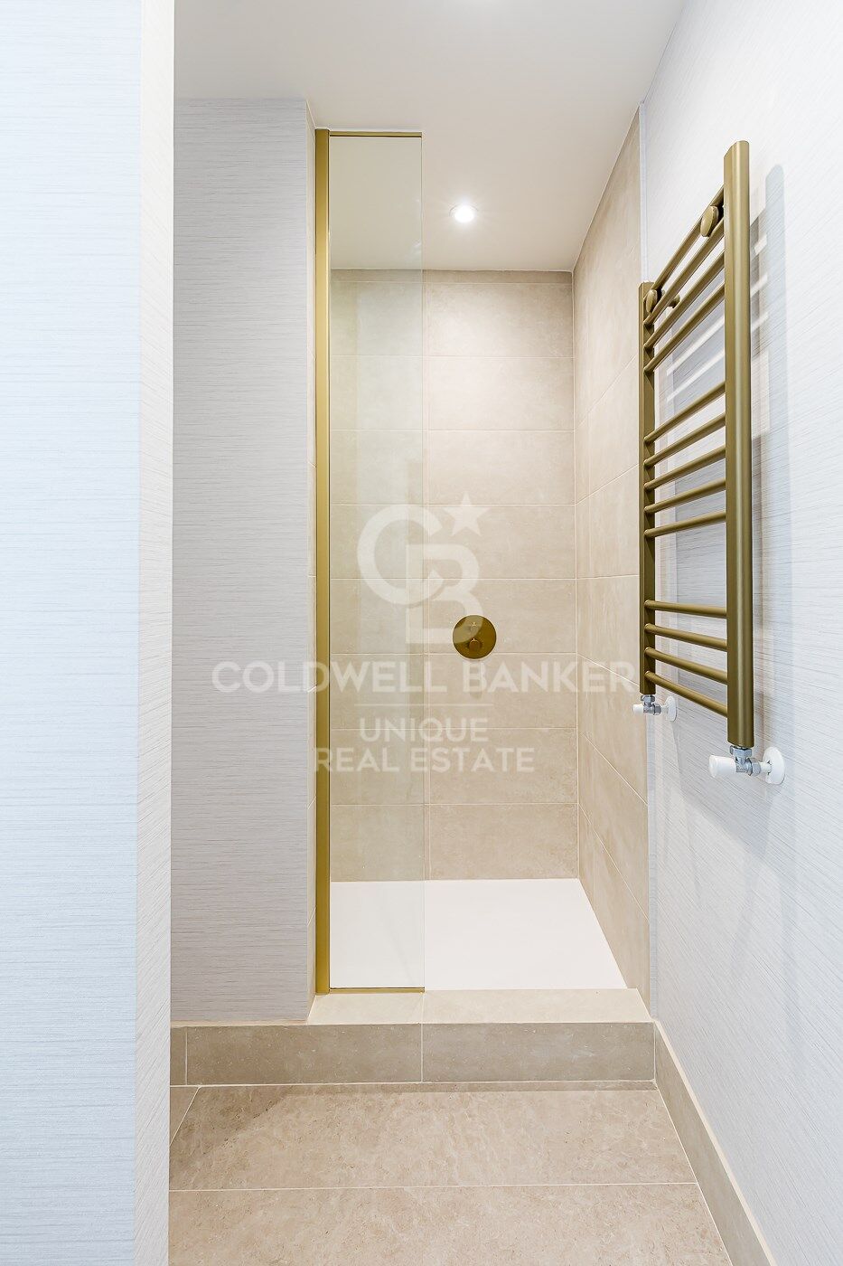 Piso exterior reformado en Malasaña, Madrid