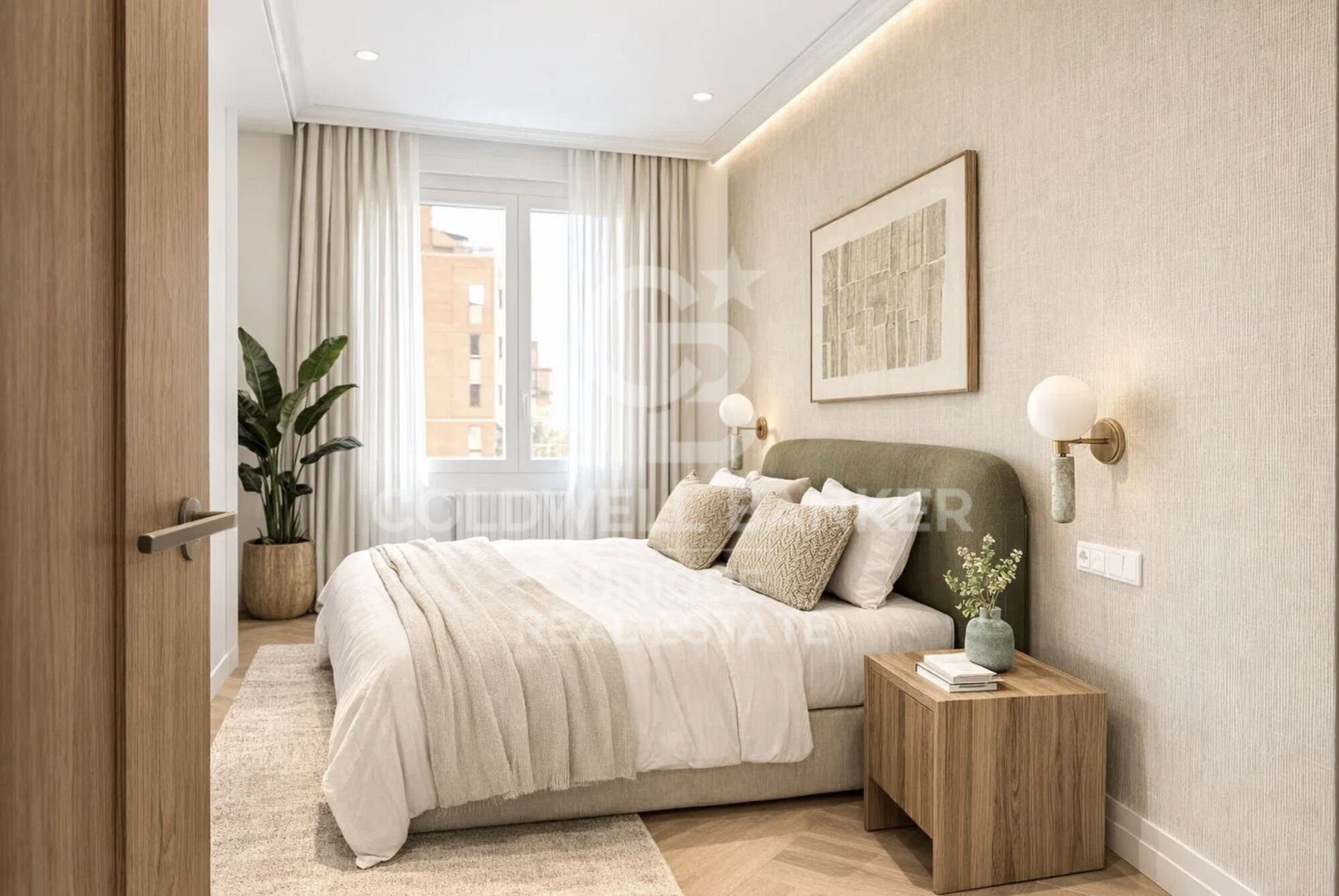 Renovated exterior flat with garage and storage room in Trafalgar, Madrid