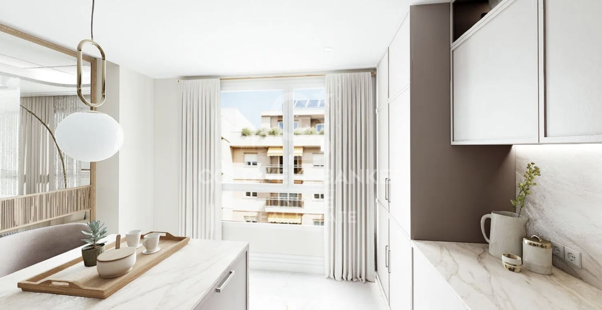 Renovated exterior flat with garage and storage room in Trafalgar, Madrid