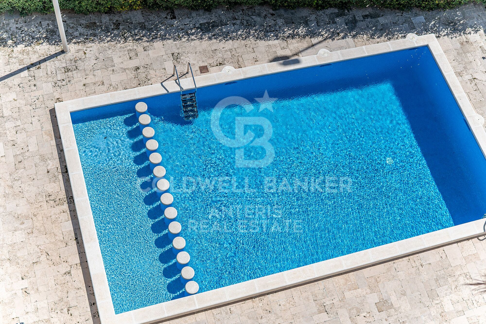 High-floor apartment for sale on the seafront in Fenals Beach, Lloret de Mar