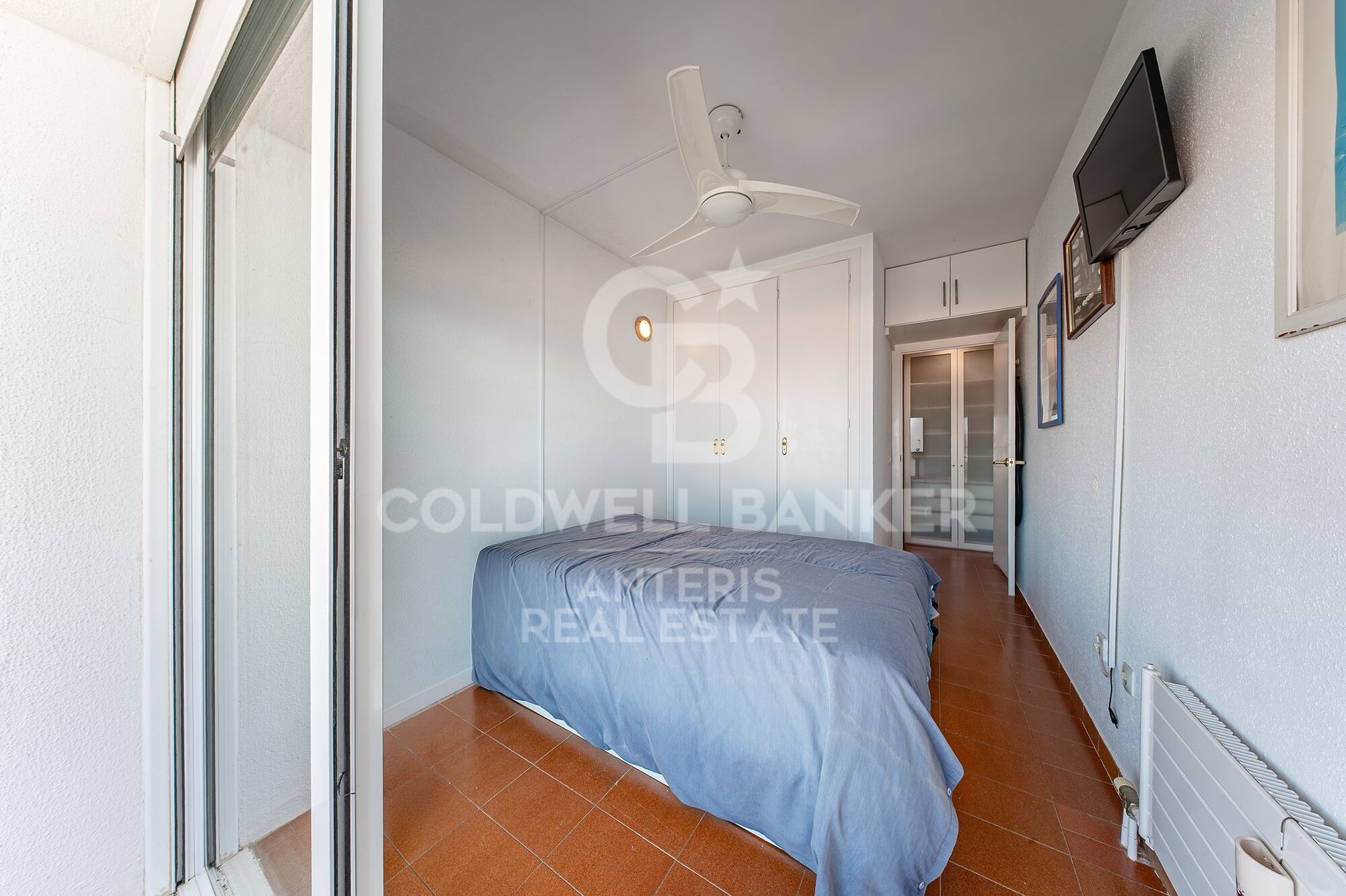 Piso alto en venta en primera línea de mar en Playa de Fenals, Lloret de Mar