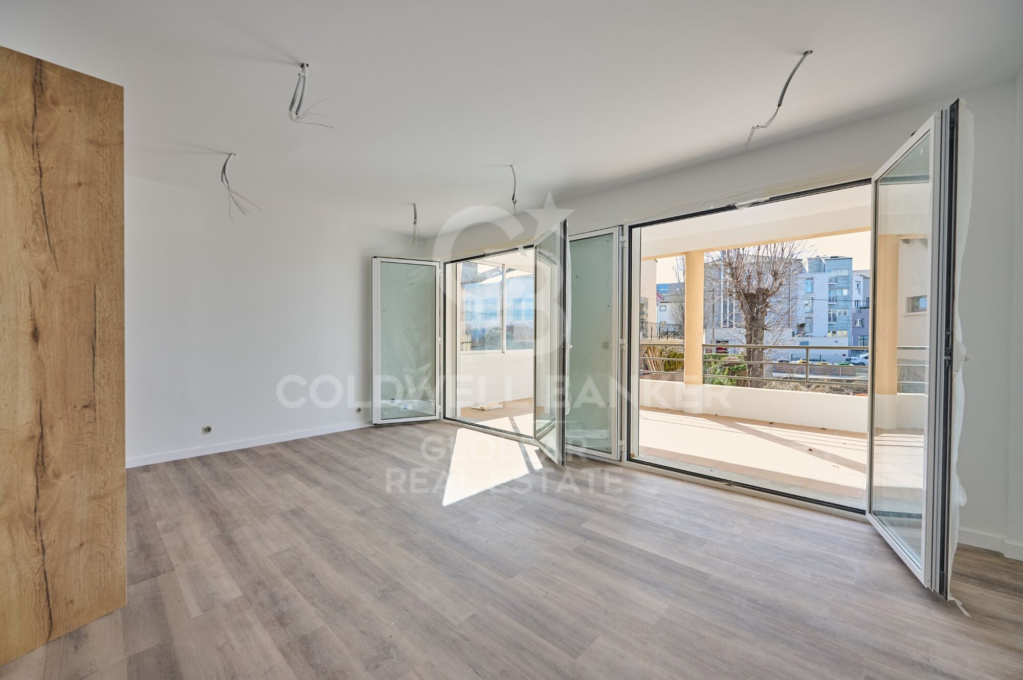 Luminoso apartamento reformado con terraza en Osséja