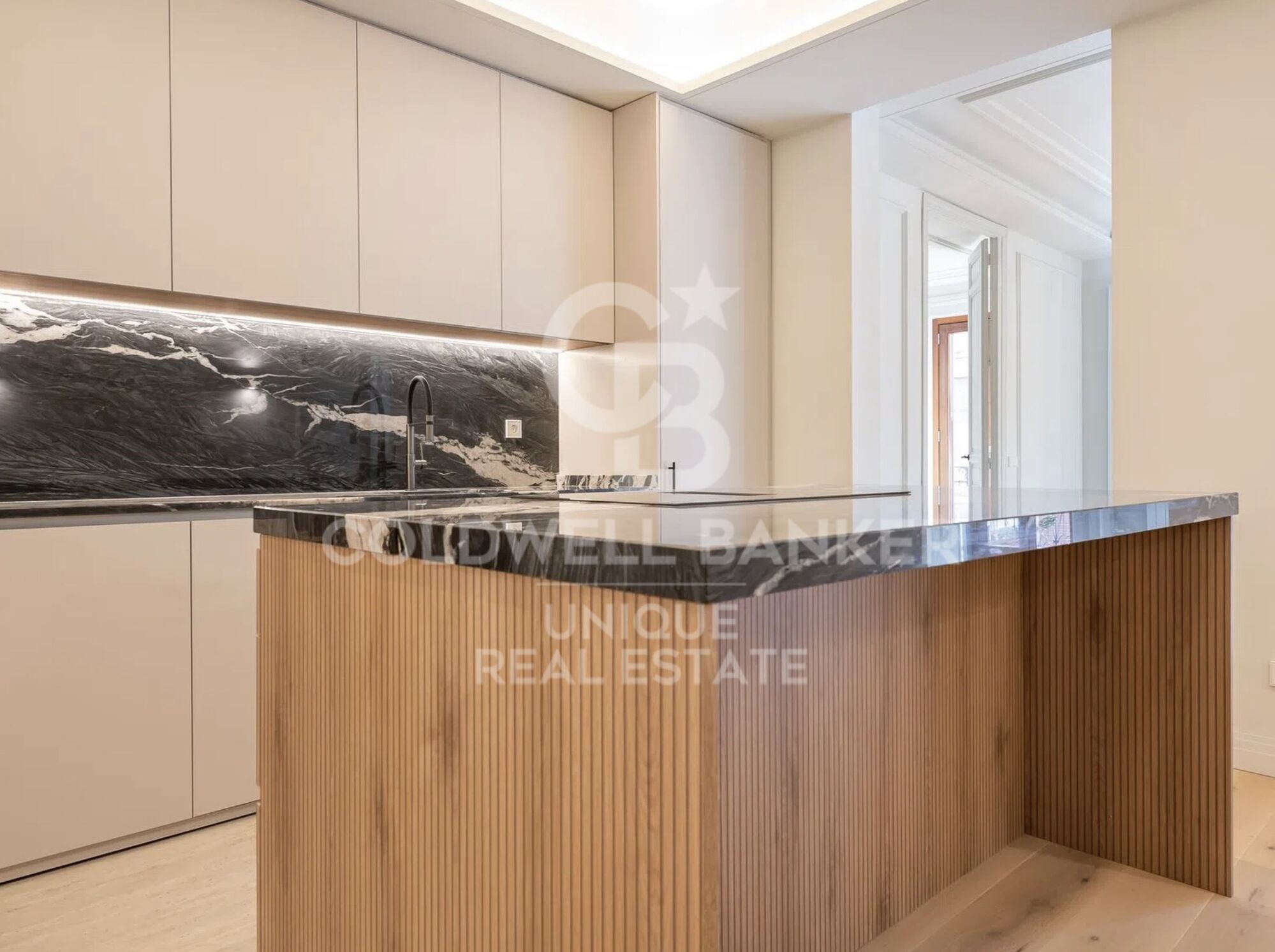 Appartement extérieur rénové au centre de Madrid