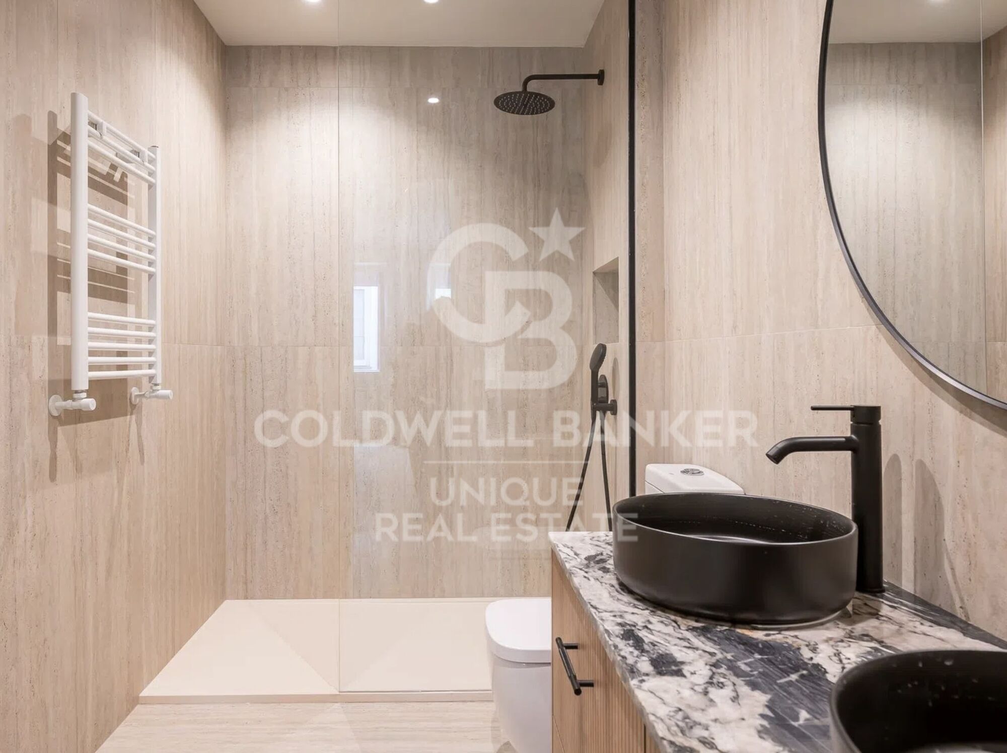 Appartement extérieur rénové au centre de Madrid