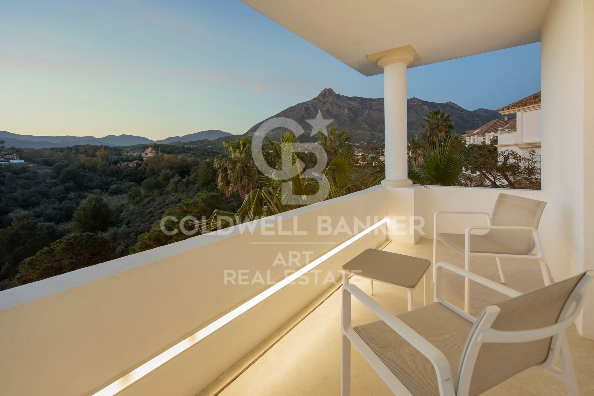 Espectacular ático dúplex en Golden Mile- Marbella