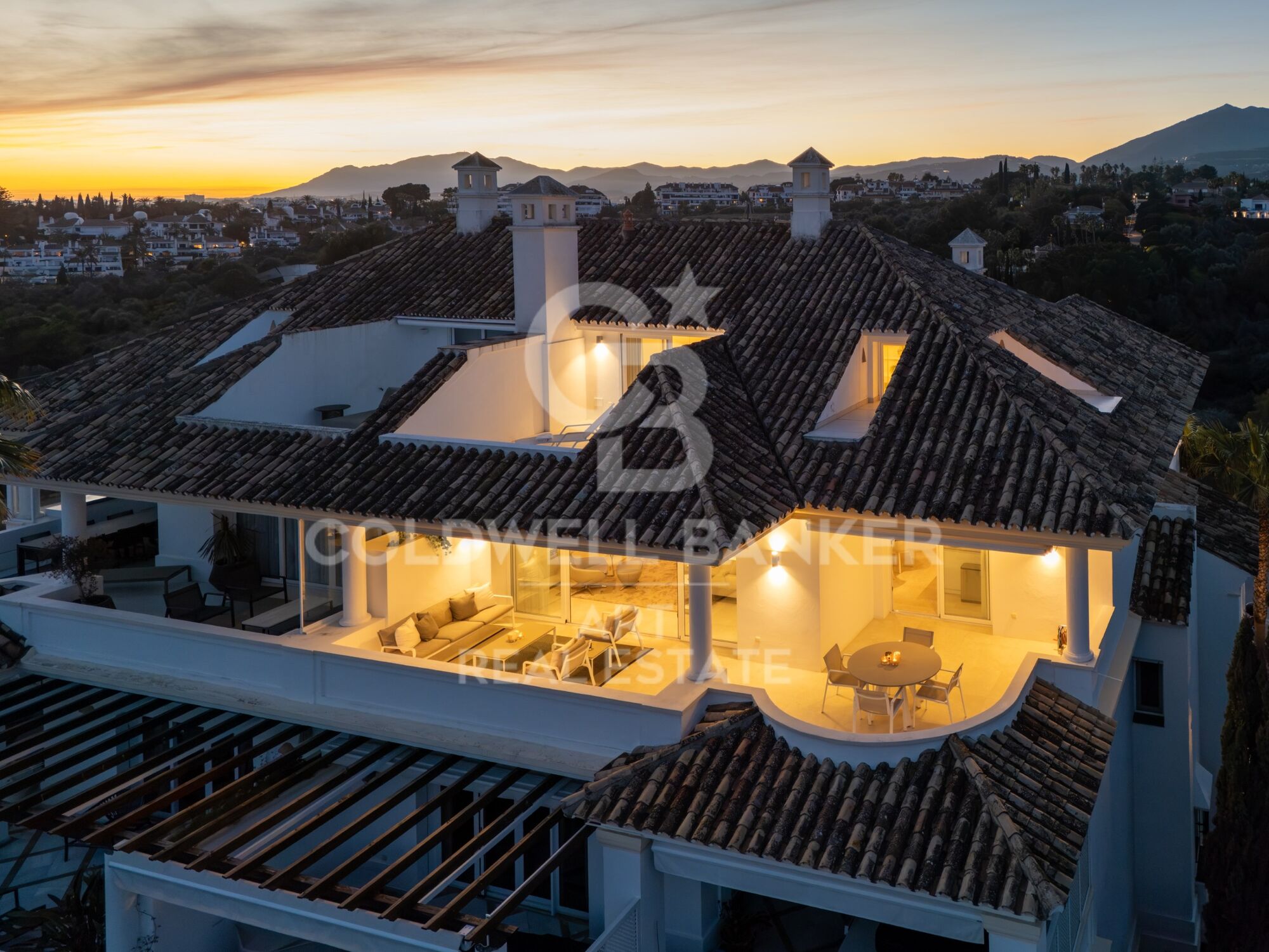Espectacular ático dúplex en Golden Mile- Marbella