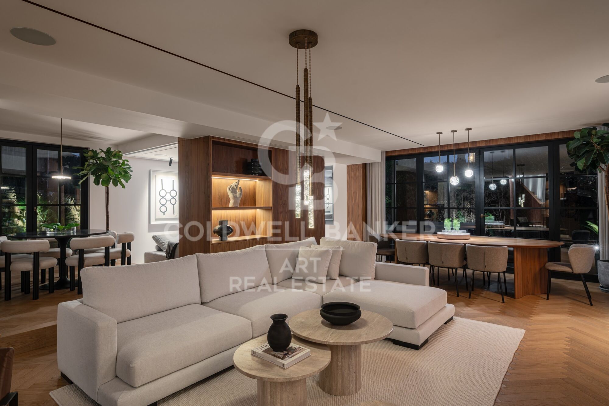 Preciosa villa con vistas abiertas al mar y al golf- Marbella