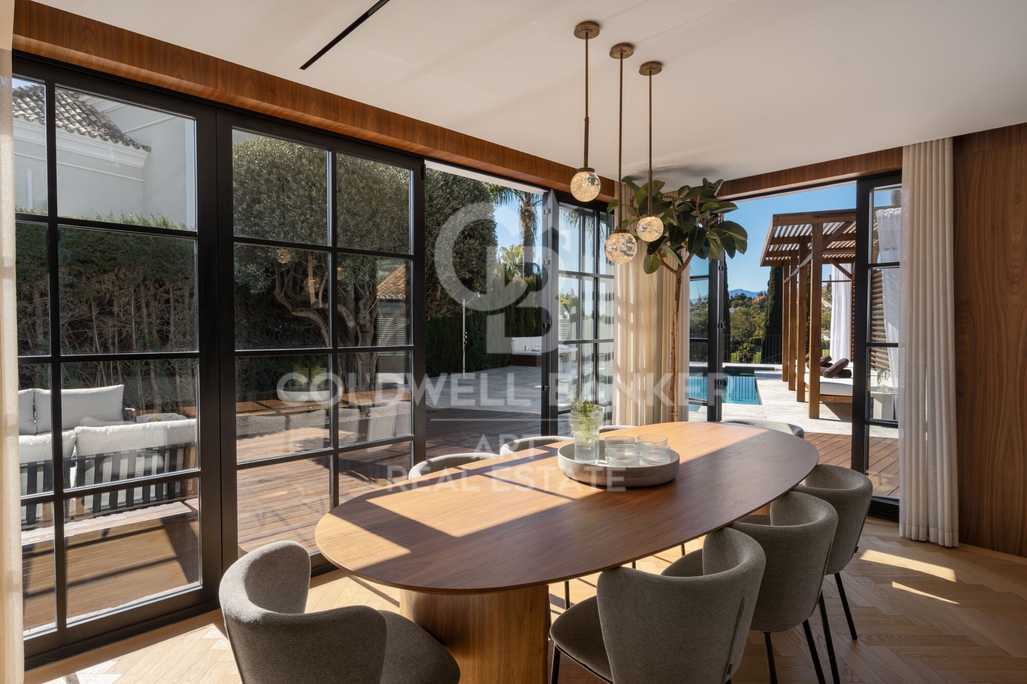 Schöne Villa mit freiem Blick auf das Meer und Golf- Marbella