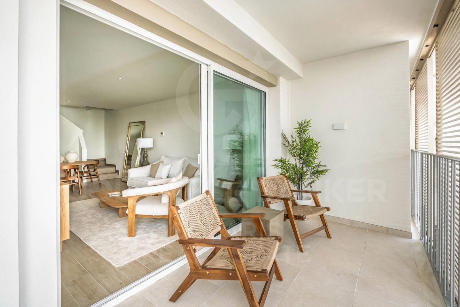 Penthouse duplex premium à côté du port et de la vieille ville