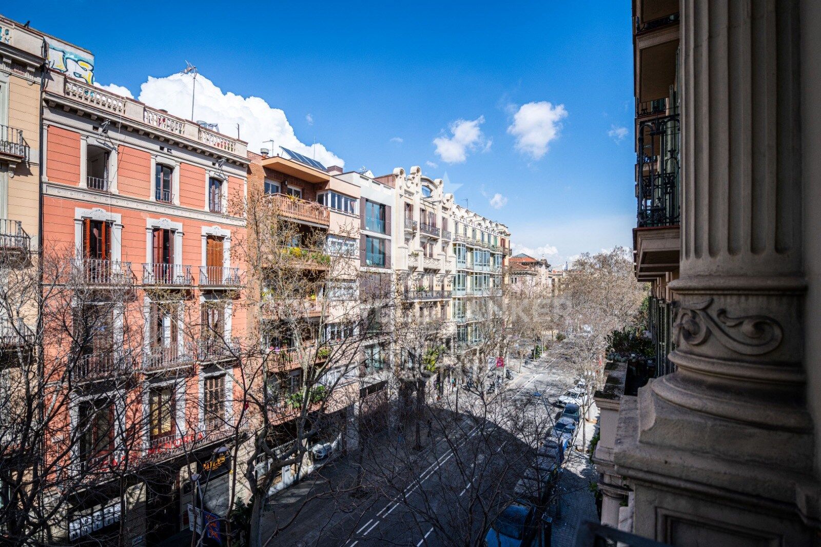 Exklusive Luxus-Design-Wohnung mit Parkblick im Eixample