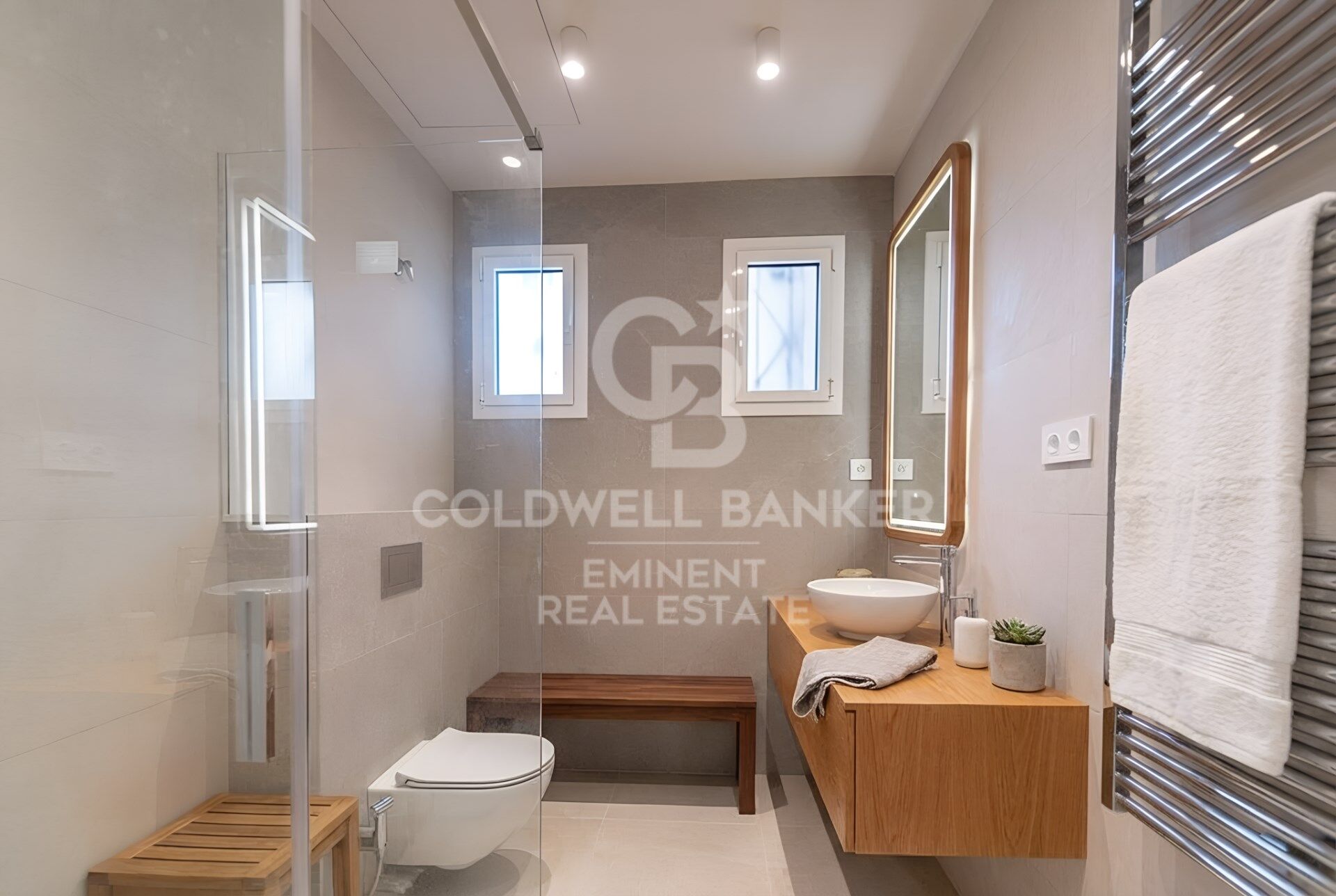 Exclusive Luxury Renovated Apartment with Park Views in Eixample