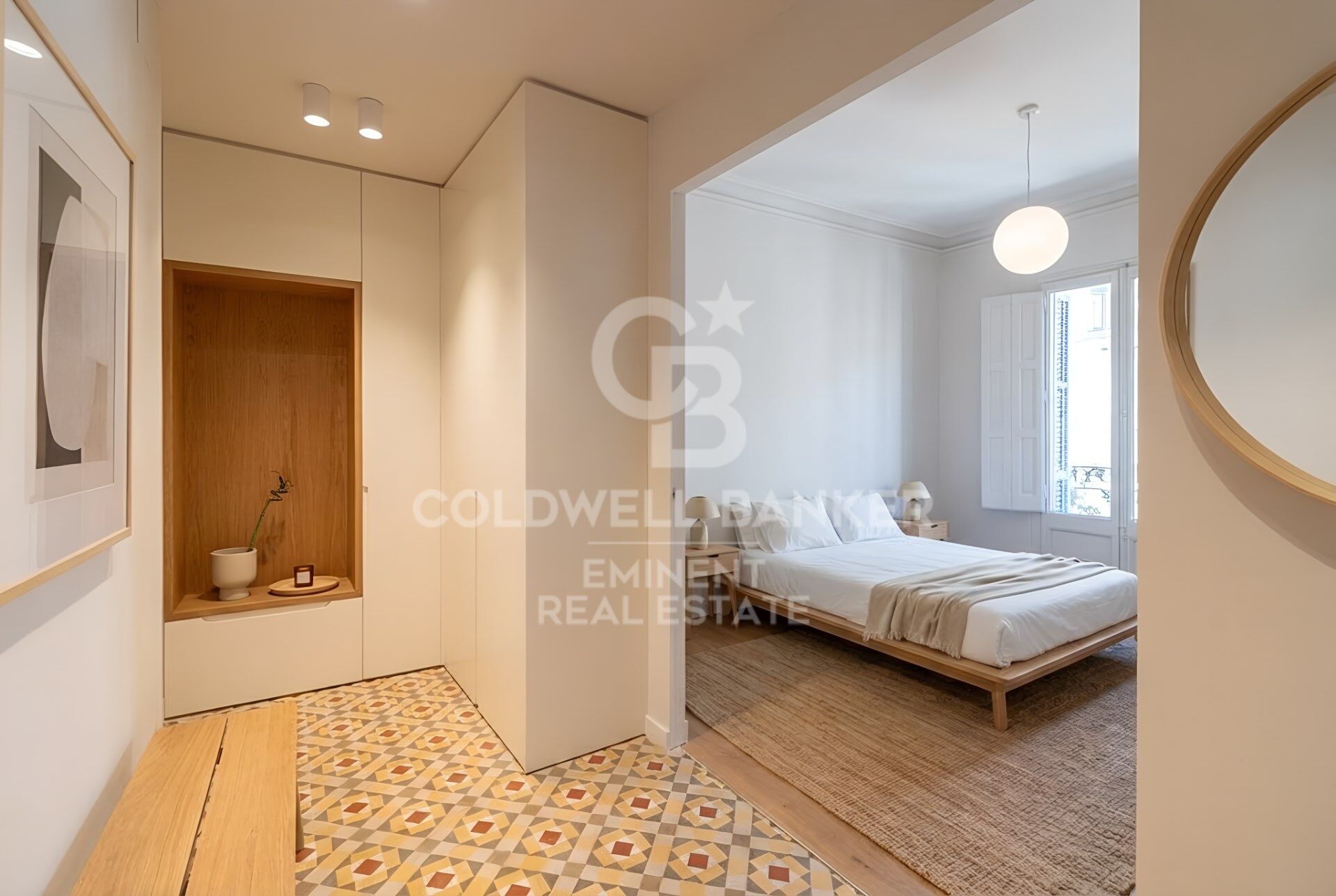 Exclusive Luxury Renovated Apartment with Park Views in Eixample