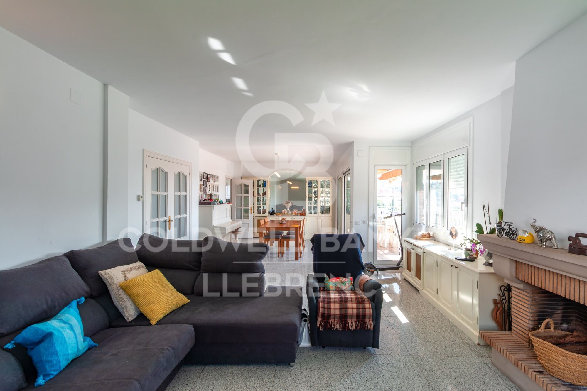 Detached house with swimming pool, garden and large terraces in La Plana - Bellsoleig