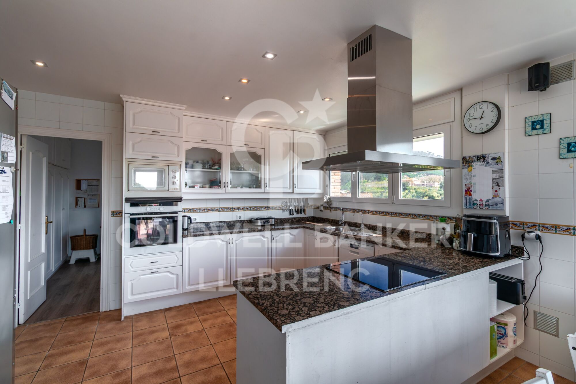 Detached house with swimming pool, garden and large terraces in La Plana - Bellsoleig