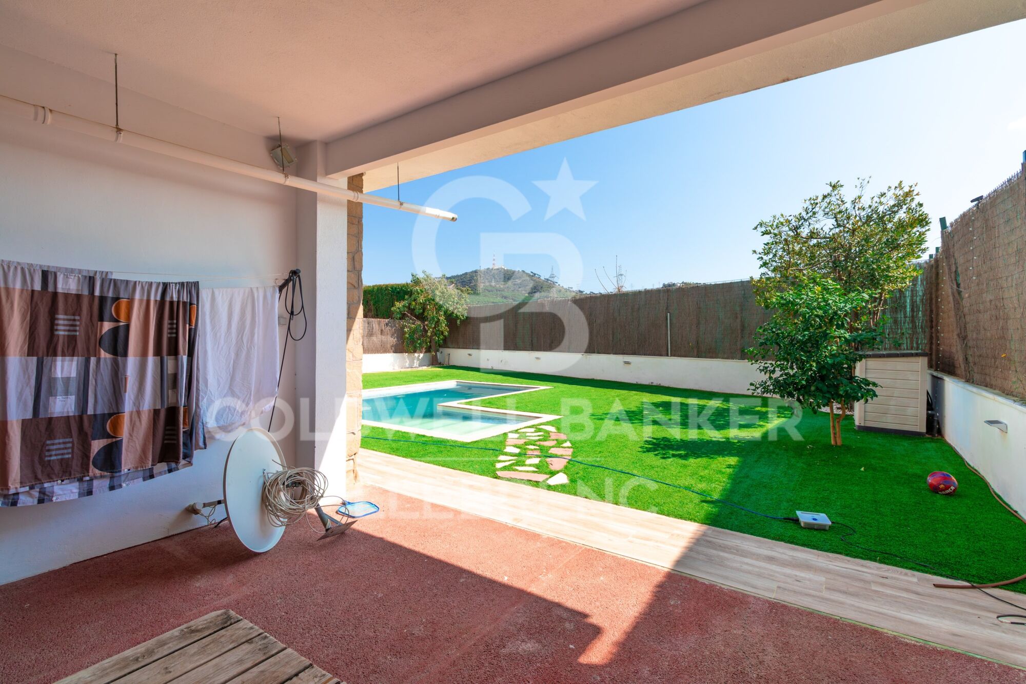 Detached house with swimming pool, garden and large terraces in La Plana - Bellsoleig