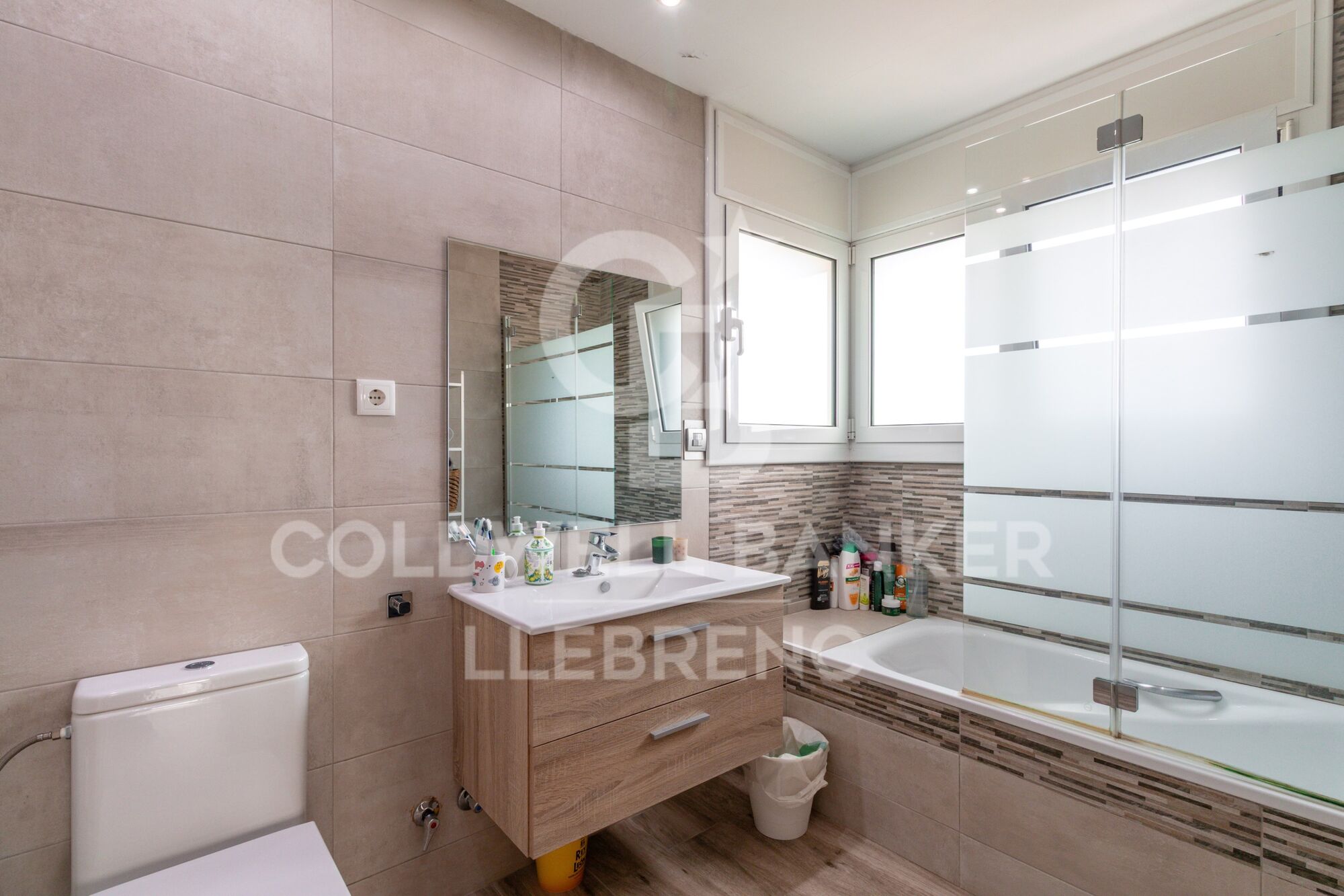 Detached house with swimming pool, garden and large terraces in La Plana - Bellsoleig