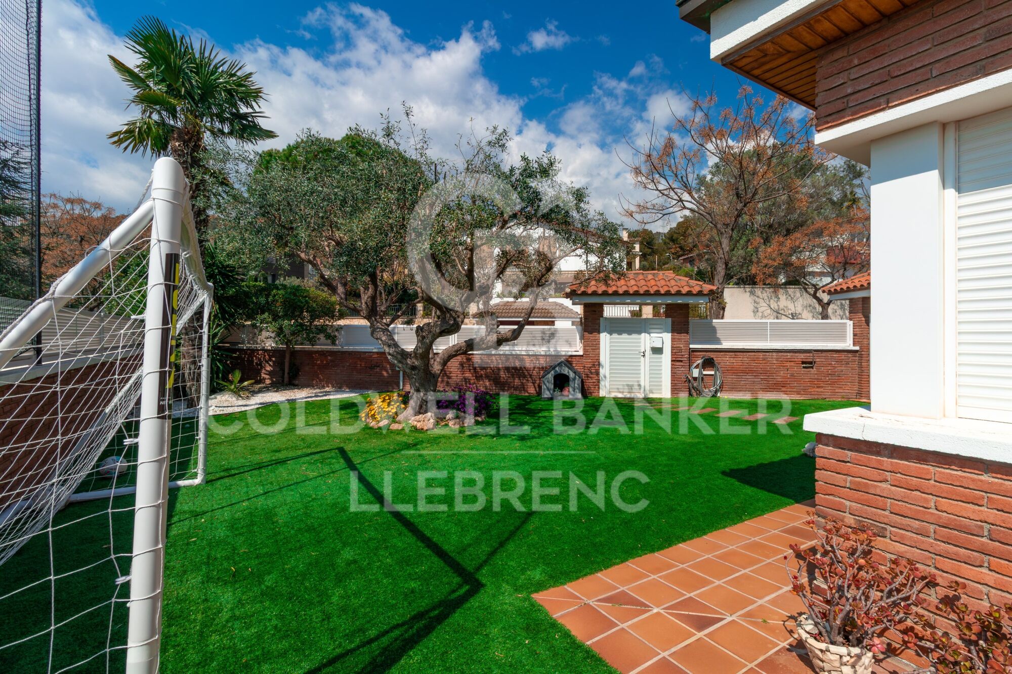 Detached house with swimming pool, garden and large terraces in La Plana - Bellsoleig