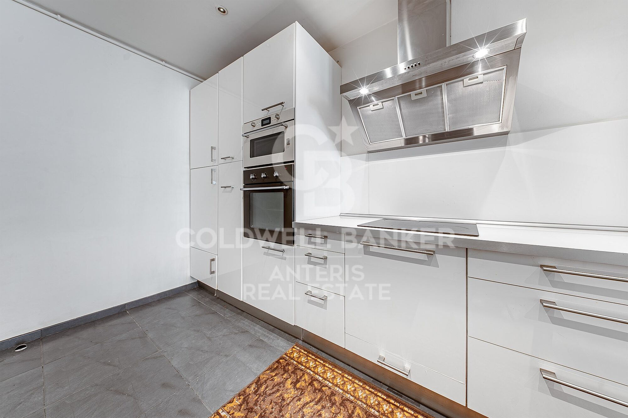 Bright apartment with terrace in Camp d'En Grassot-Gràcia Nova