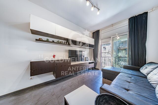 Bright apartment with terrace in Camp d'En Grassot-Gràcia Nova
