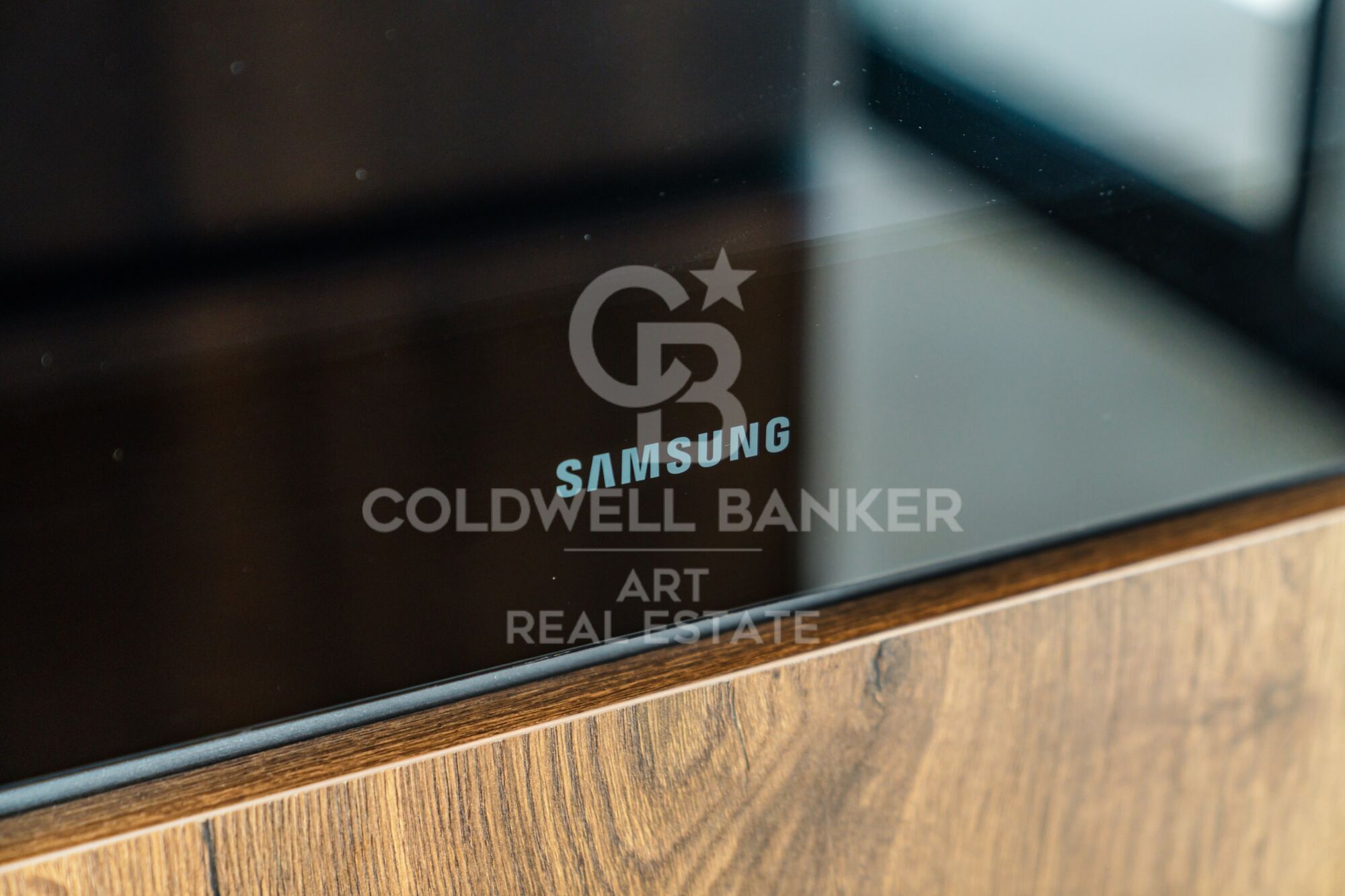 Zeitgenössisches Duplex zum Verkauf in der exklusiven Wohnanlage Las Colinas de Marbella, Benahavís