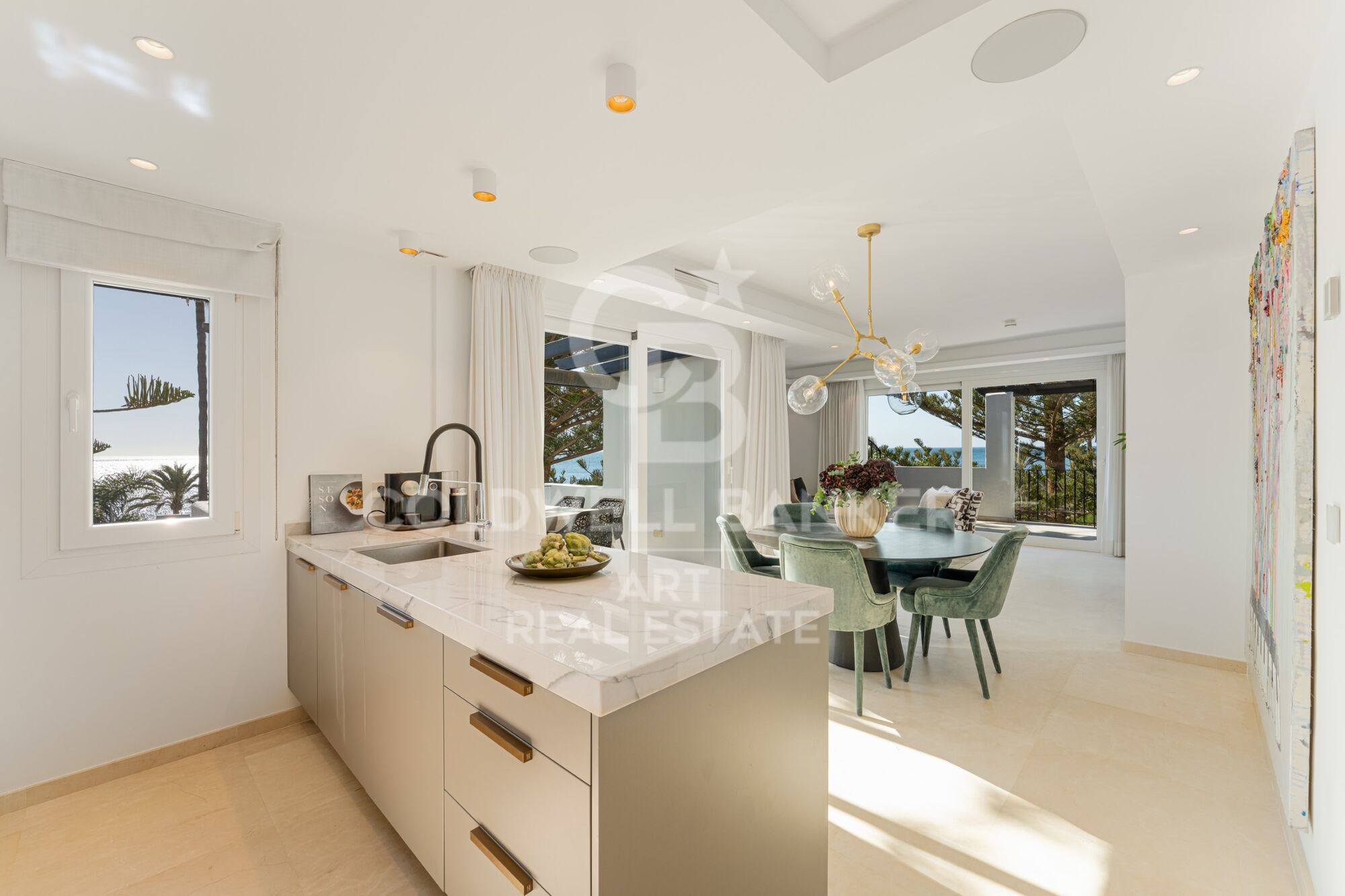 Sophisticated 3-Bedroom Duplex Penthouse with Sea Views in Marbella