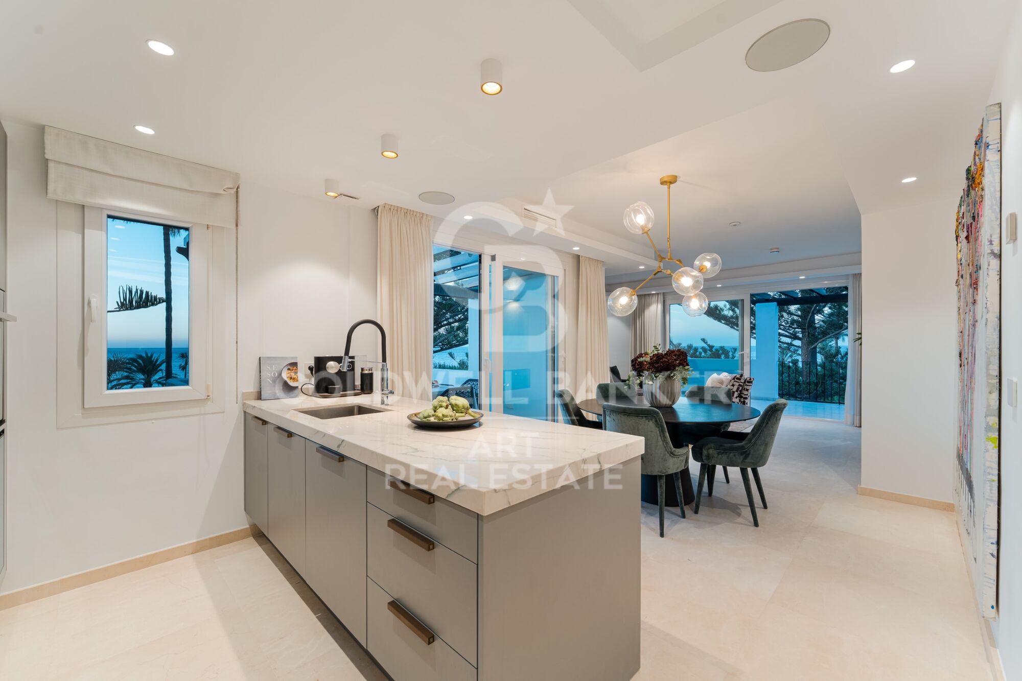 Sophisticated 3-Bedroom Duplex Penthouse with Sea Views in Marbella