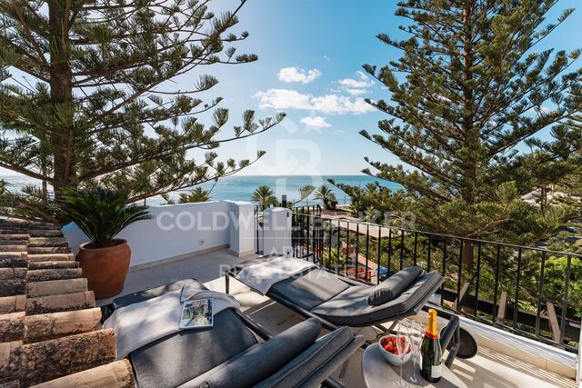 Elegantes 3-Schlafzimmer-Duplex-Penthouse mit Meerblick in Marbella