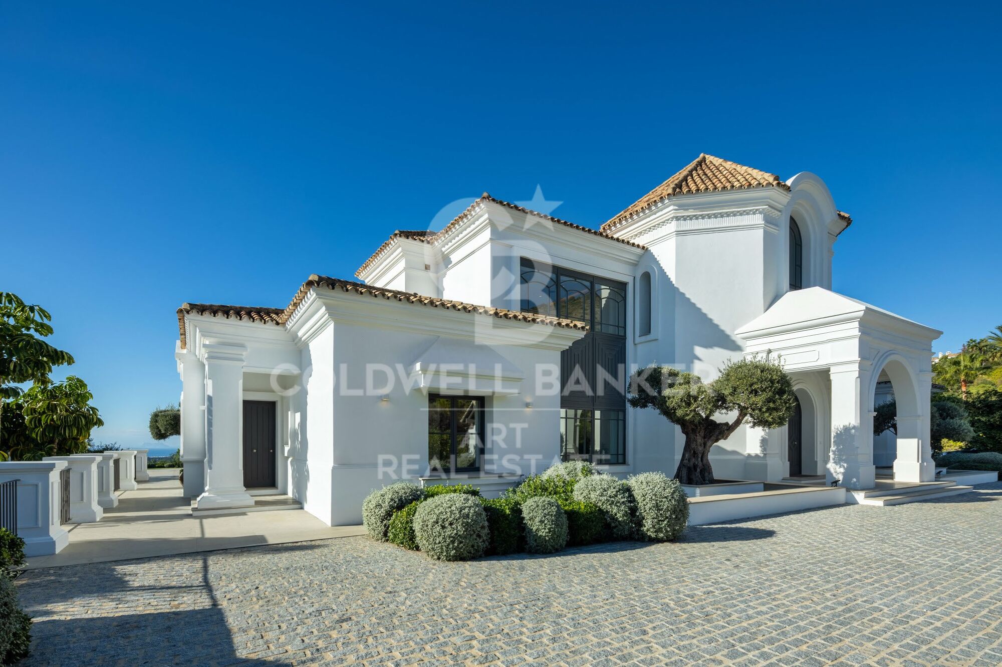 Luxury Contemporary Villa in Marbella Club Golf Resort, Benahavís