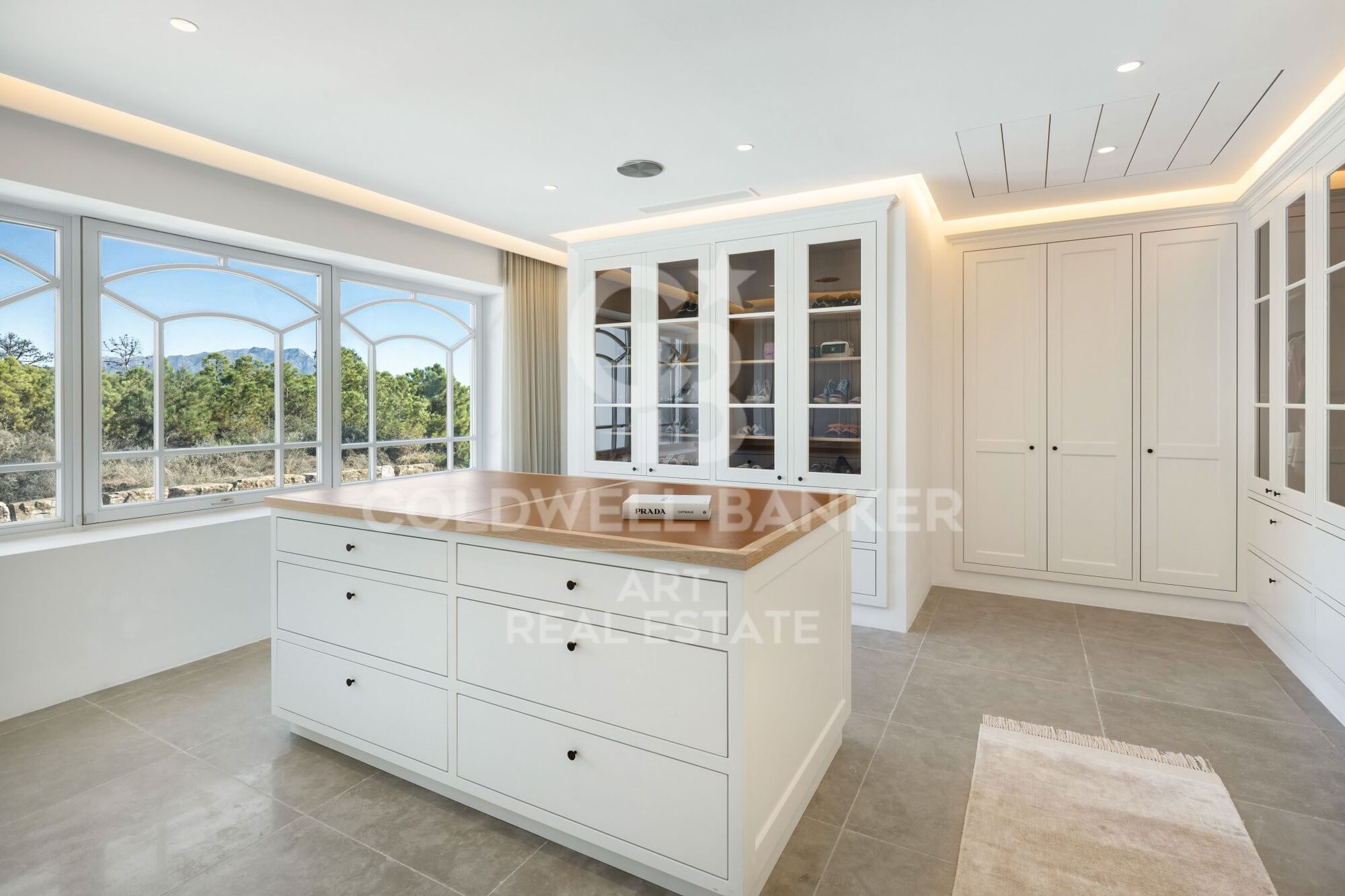 Luxury Contemporary Villa in Marbella Club Golf Resort, Benahavís