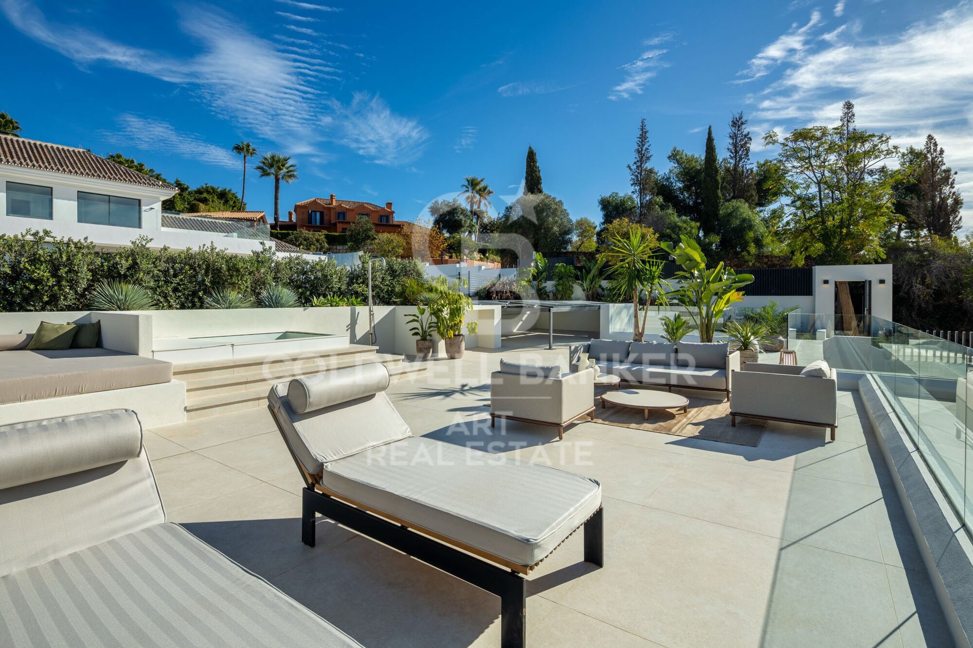 Villa contemporánea de lujo en Elviria, Marbella Este