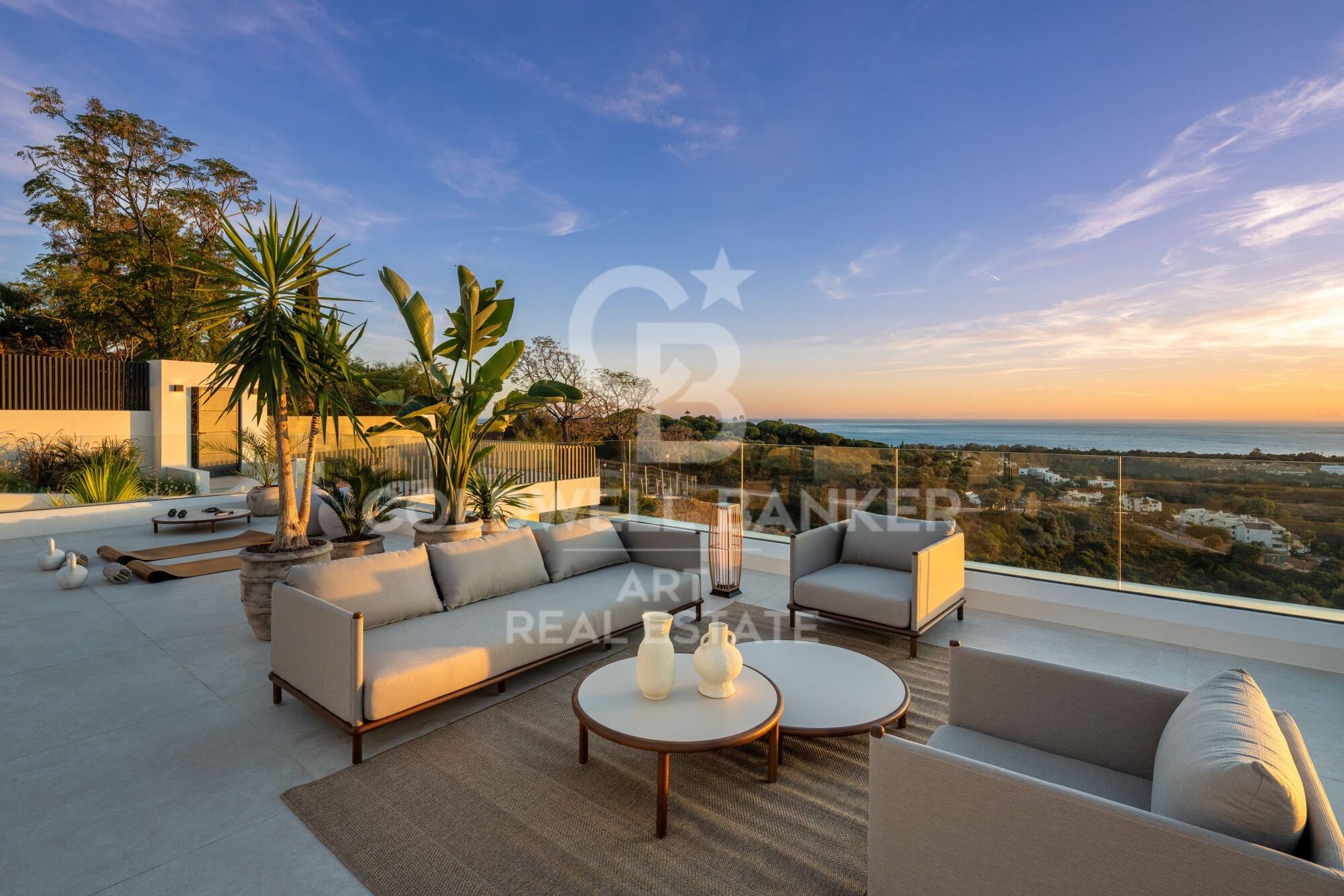 Villa contemporánea de lujo en Elviria, Marbella Este