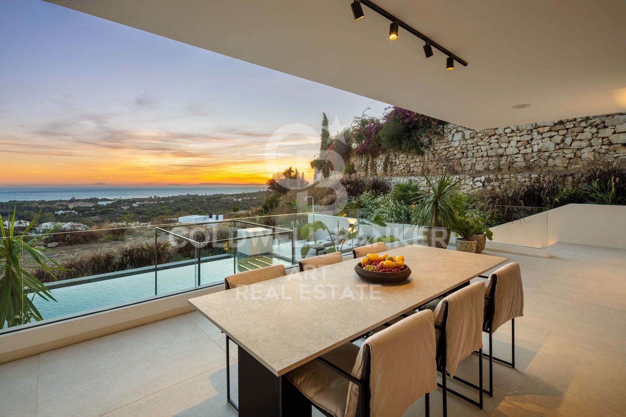 Villa contemporánea de lujo en Elviria, Marbella Este