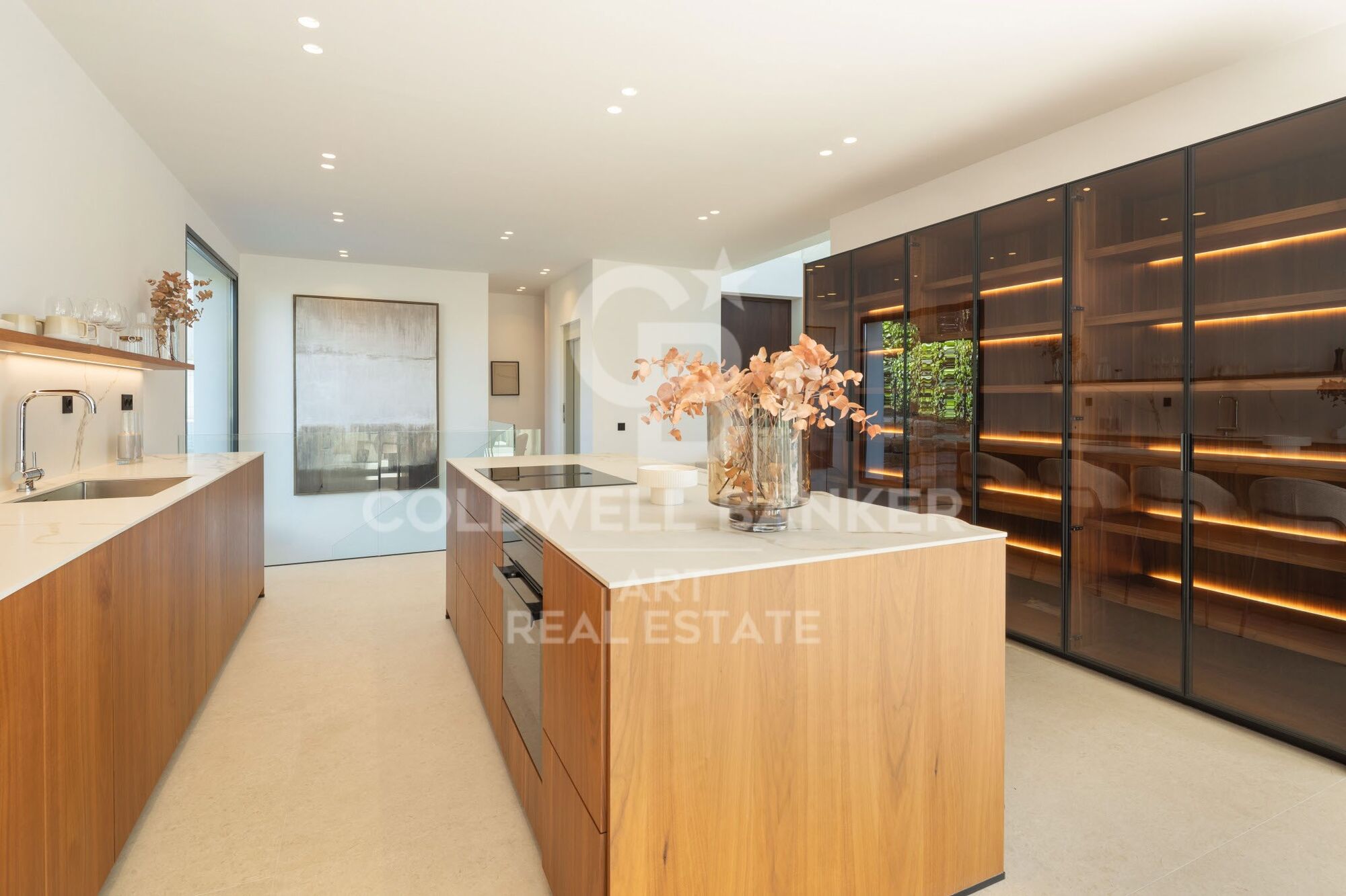 Zeitgenössische Neubau-Villa zum Verkauf in El Paraíso Medio, Estepona