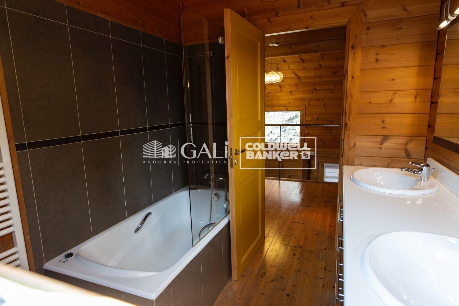 Villa 3 Bedrooms Rent La Massana