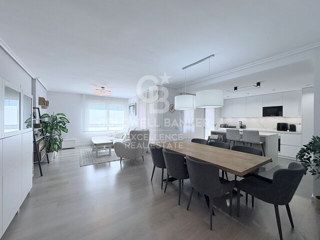 Vivienda de diseño en urbanización con terraza, piscina, pádel, garaje en Av Alfahuir