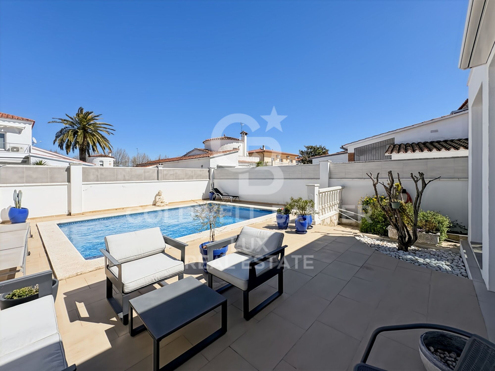 Renoviertes Haus zum Verkauf in Empuriabrava, Costa Brava