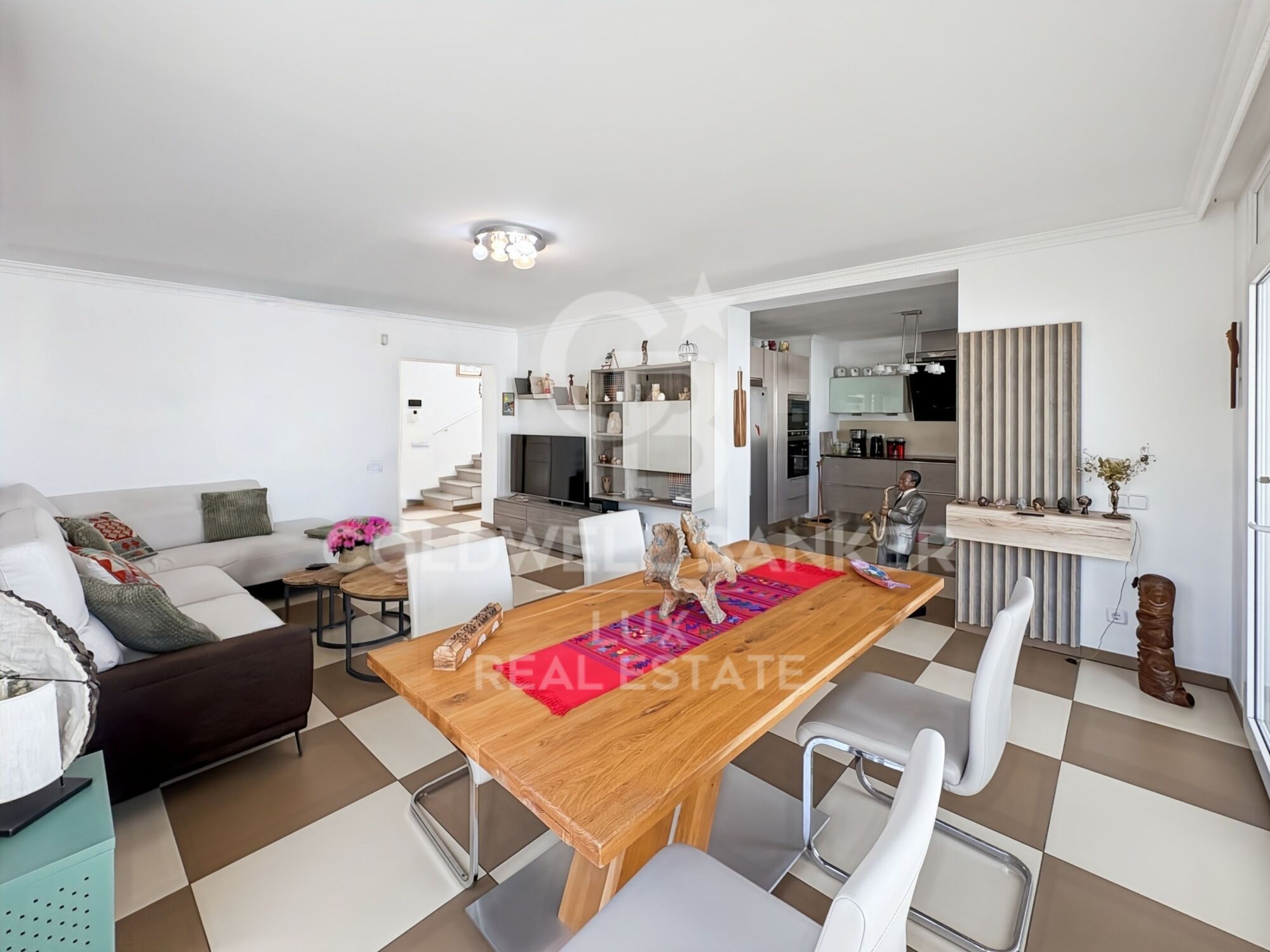 Renoviertes Haus zum Verkauf in Empuriabrava, Costa Brava