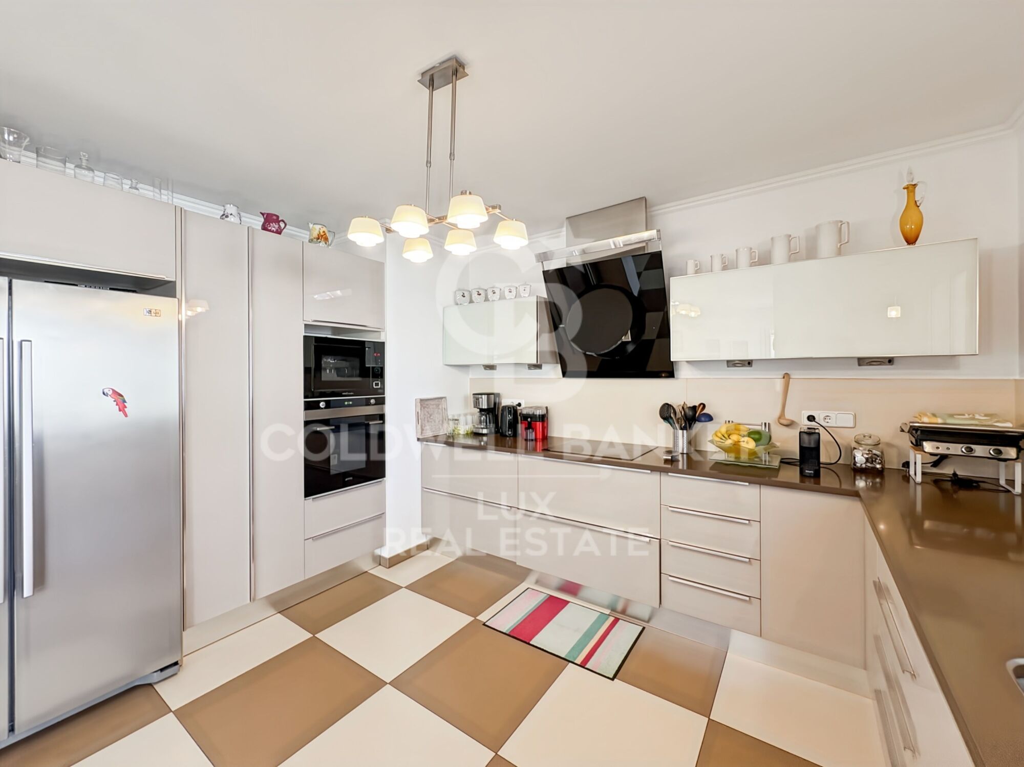 Maison rénovée à vendre à Empuriabrava, Costa Brava