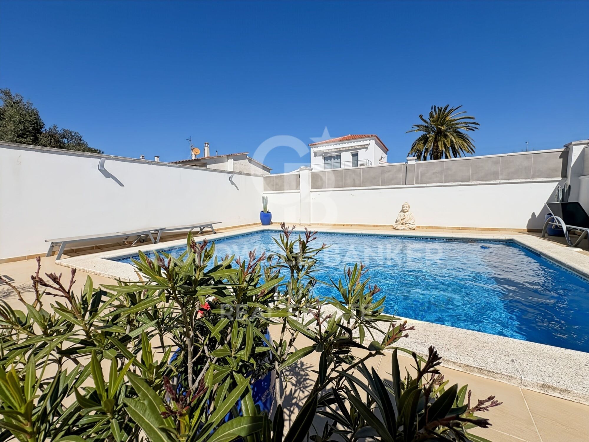 Renoviertes Haus zum Verkauf in Empuriabrava, Costa Brava