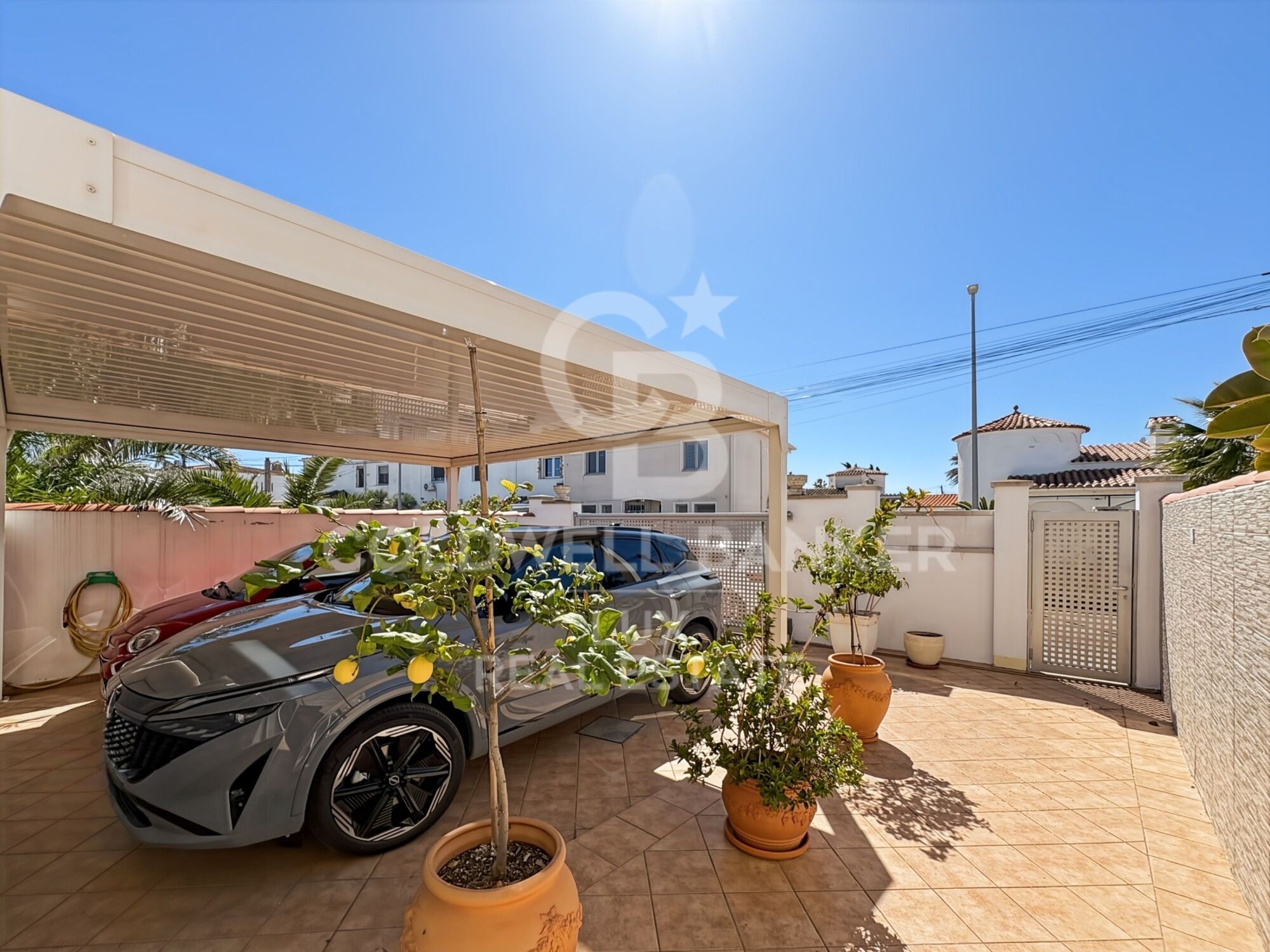 Renoviertes Haus zum Verkauf in Empuriabrava, Costa Brava