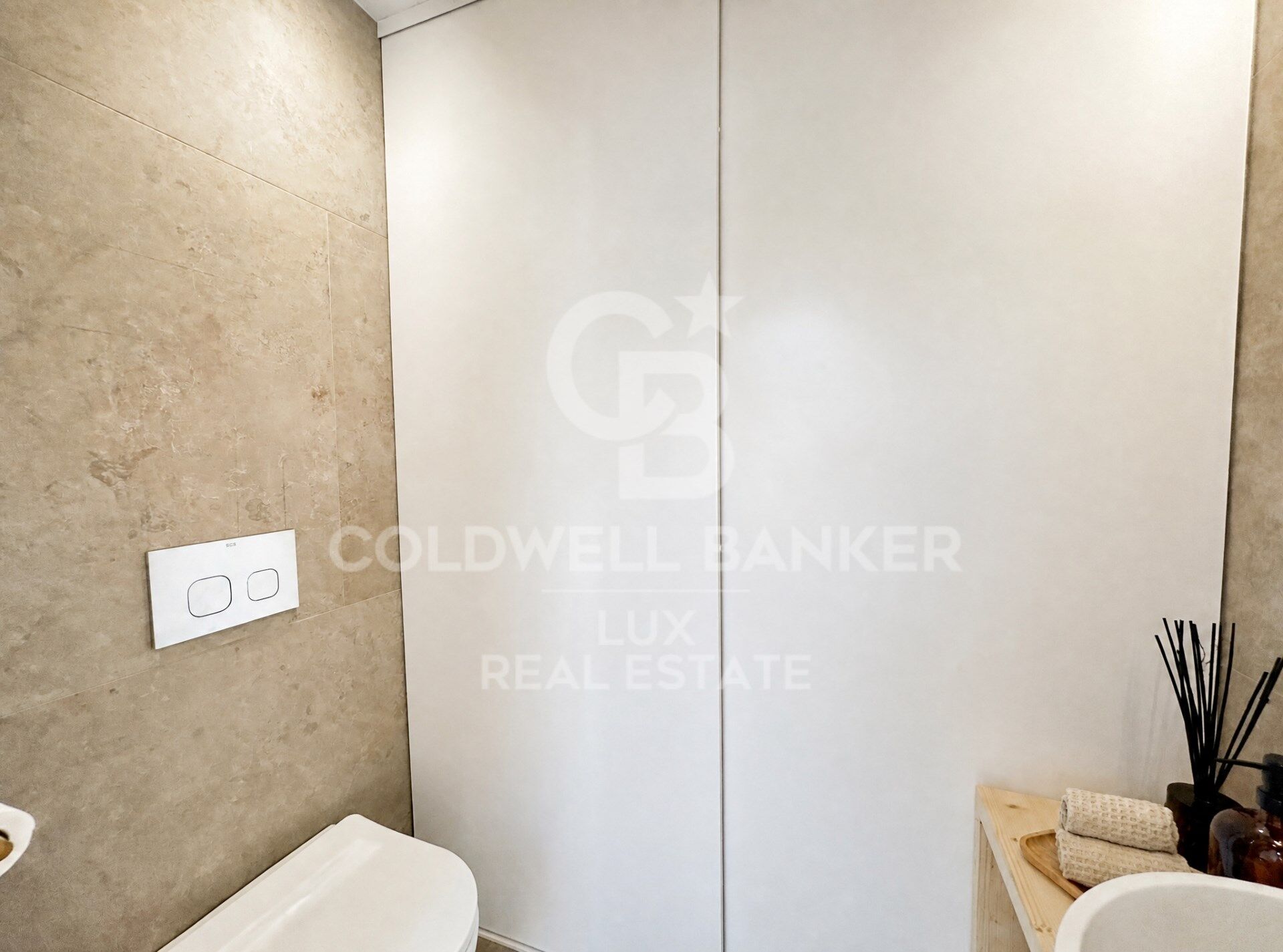 Maison neuve avec amarre privée de 12 m