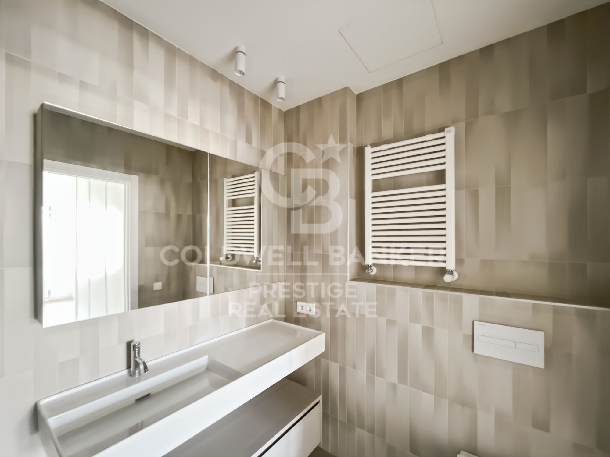 New-build flat for sale on Rambla Cataluña