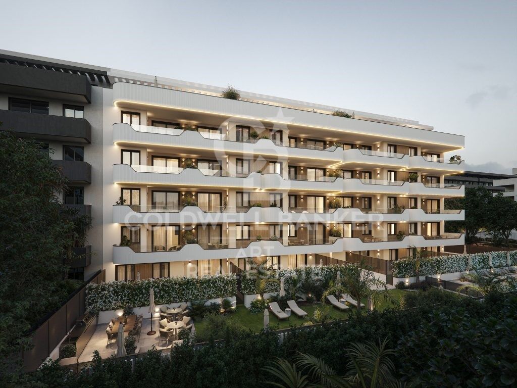 Logements exclusifs à seulement 100 mètres de la mer à Torre del Mar