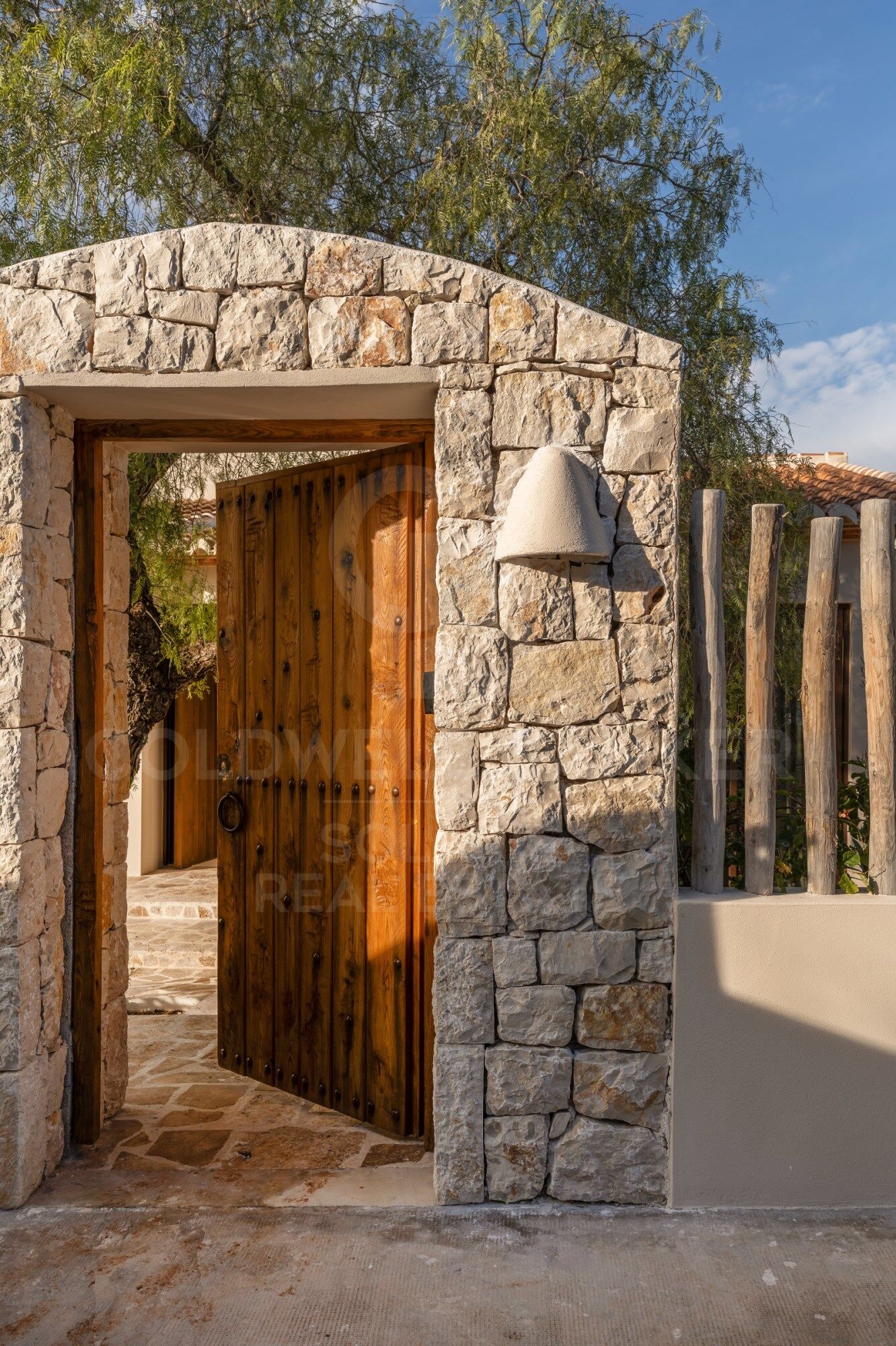 Exklusive renovierte Villa mit Panoramablick und absoluter Privatsphäre in Jávea