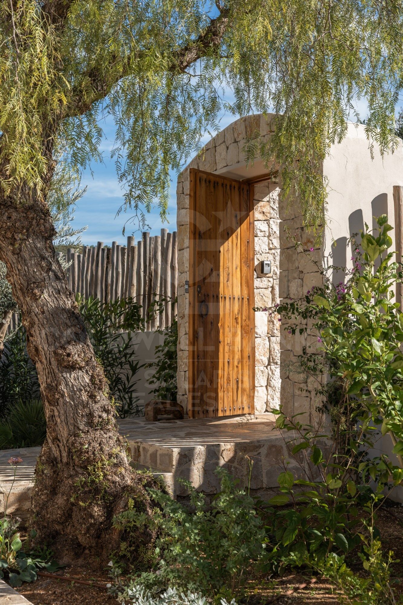 Exclusive renovated villa with panoramic views and absolute privacy in Jávea