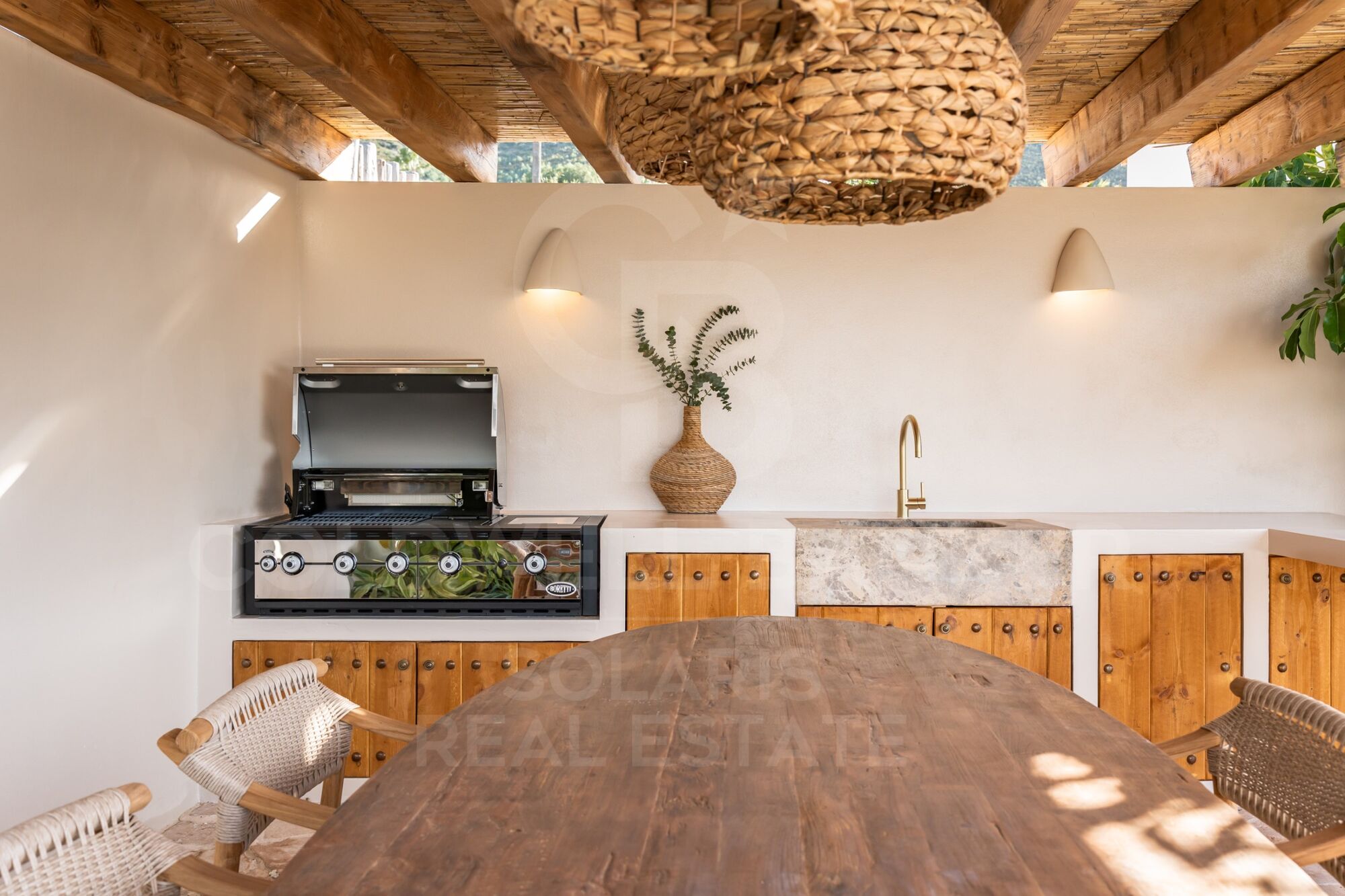 Exclusiva villa 'Casa Luz' renovada con vistas panorámicas y privacidad absoluta en Jávea
