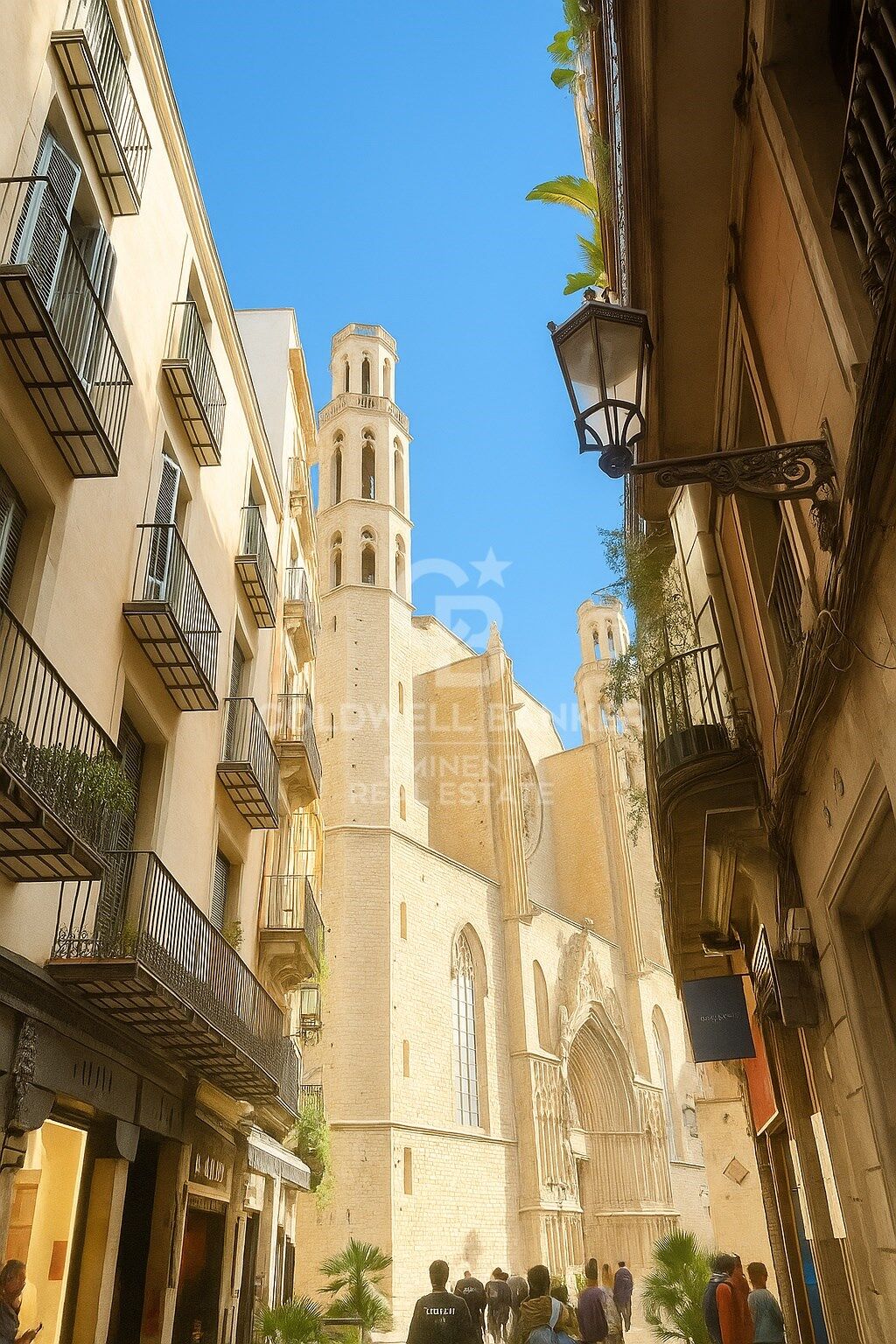 Exclusiva residencia reformada en El Born con vistas a Santa María del Mar