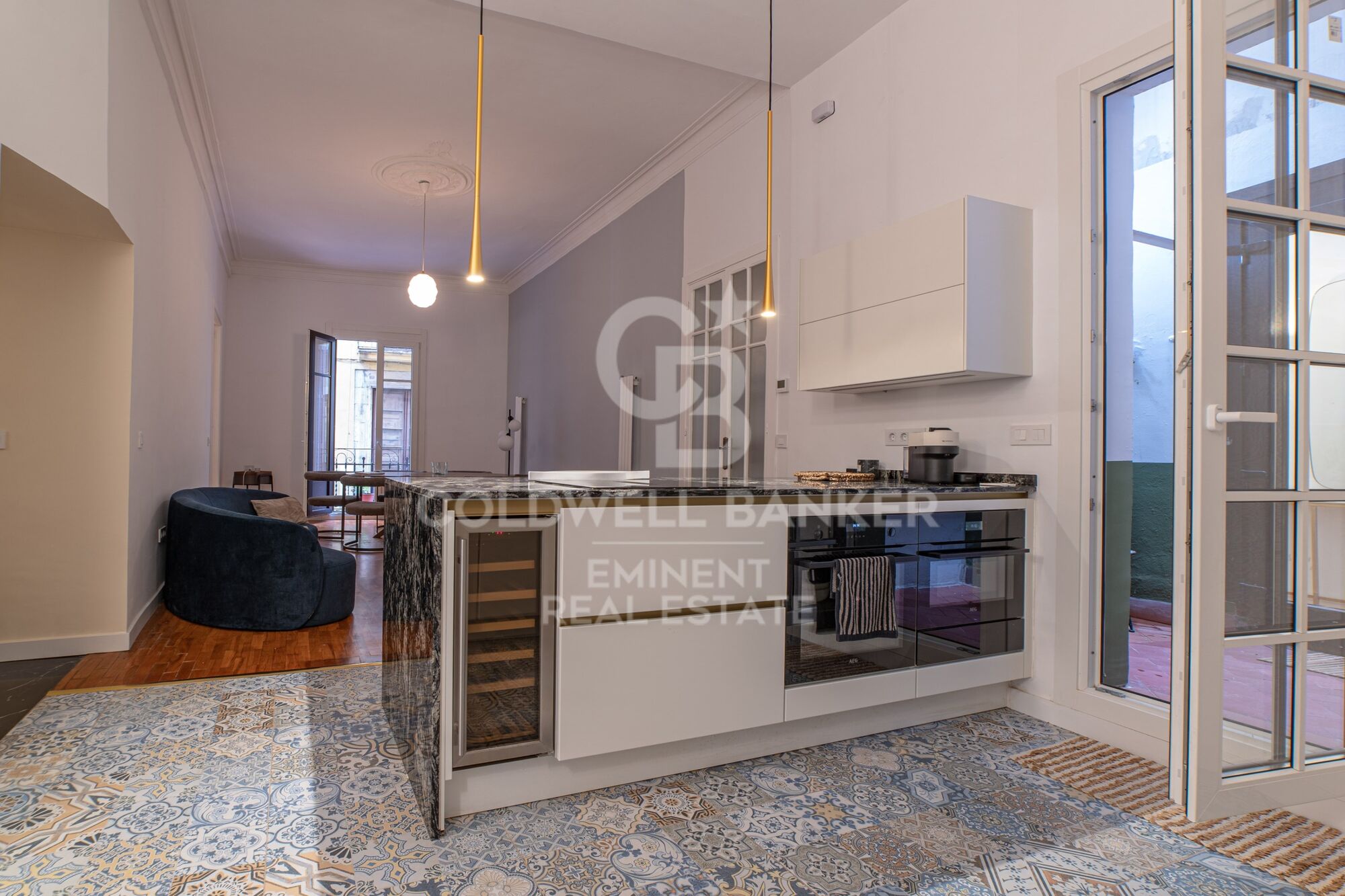 Exclusiva residencia reformada en El Born con vistas a Santa María del Mar