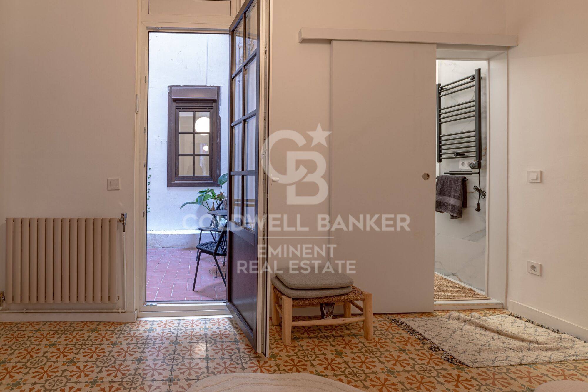 Exclusiva residencia reformada en El Born con vistas a Santa María del Mar