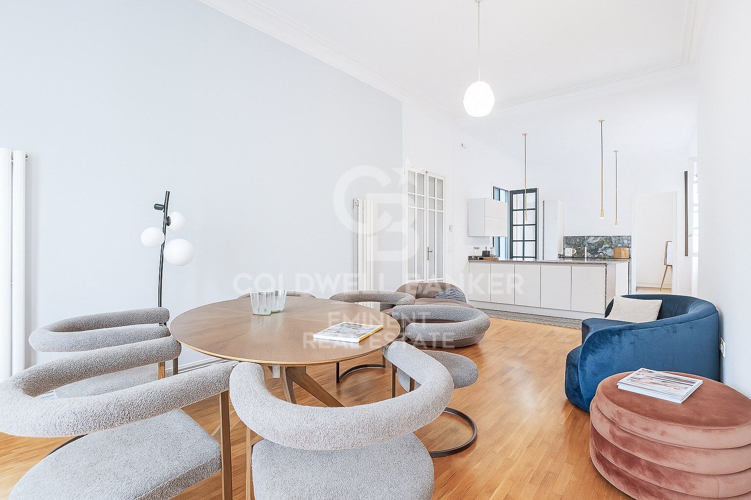 Exclusiva residencia reformada en El Born con vistas a Santa María del Mar